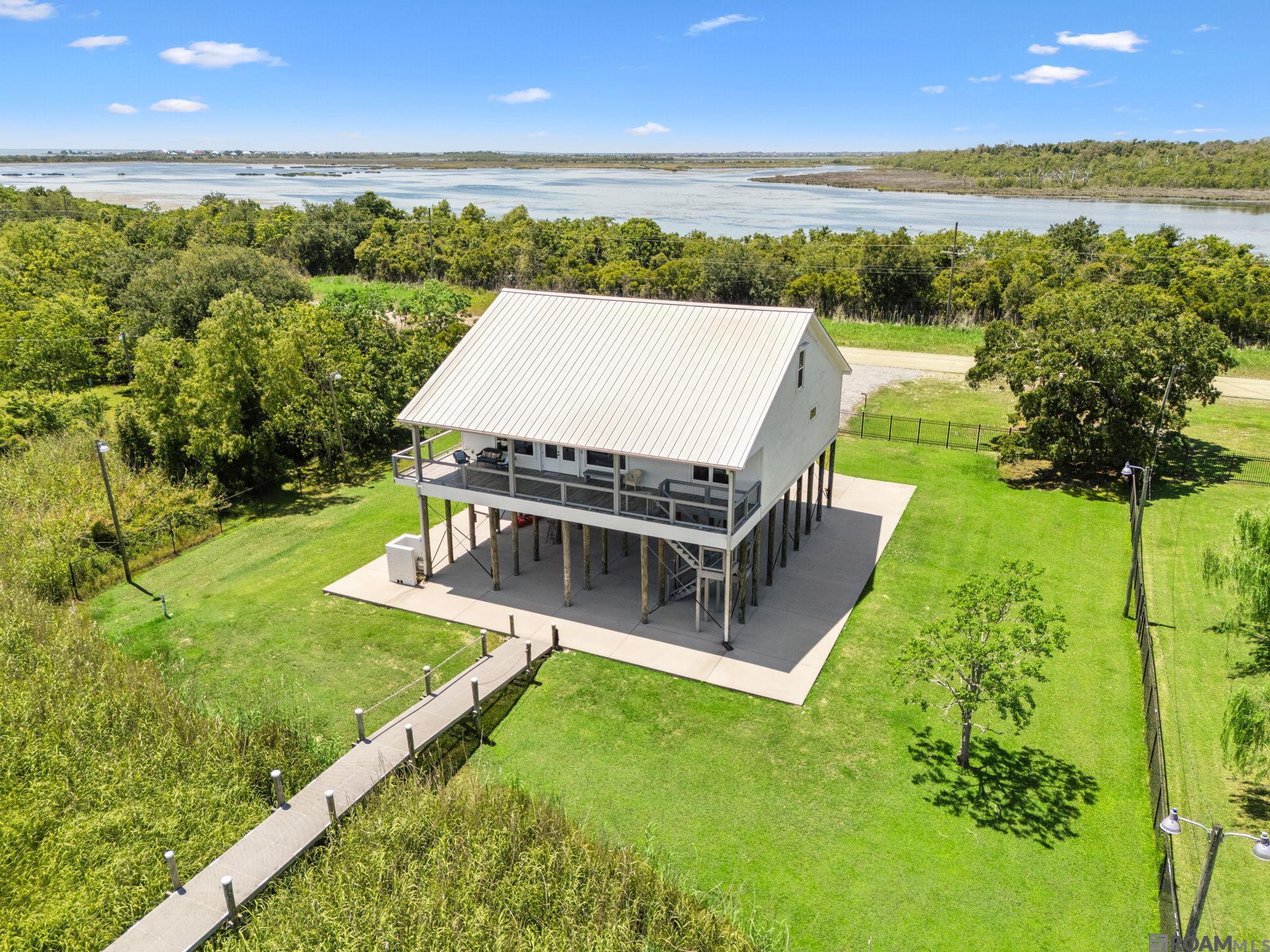 Slidell, Louisiana, 70461, United States, 5 Bedrooms Bedrooms, ,6 BathroomsBathrooms,Residential,Active,1963413