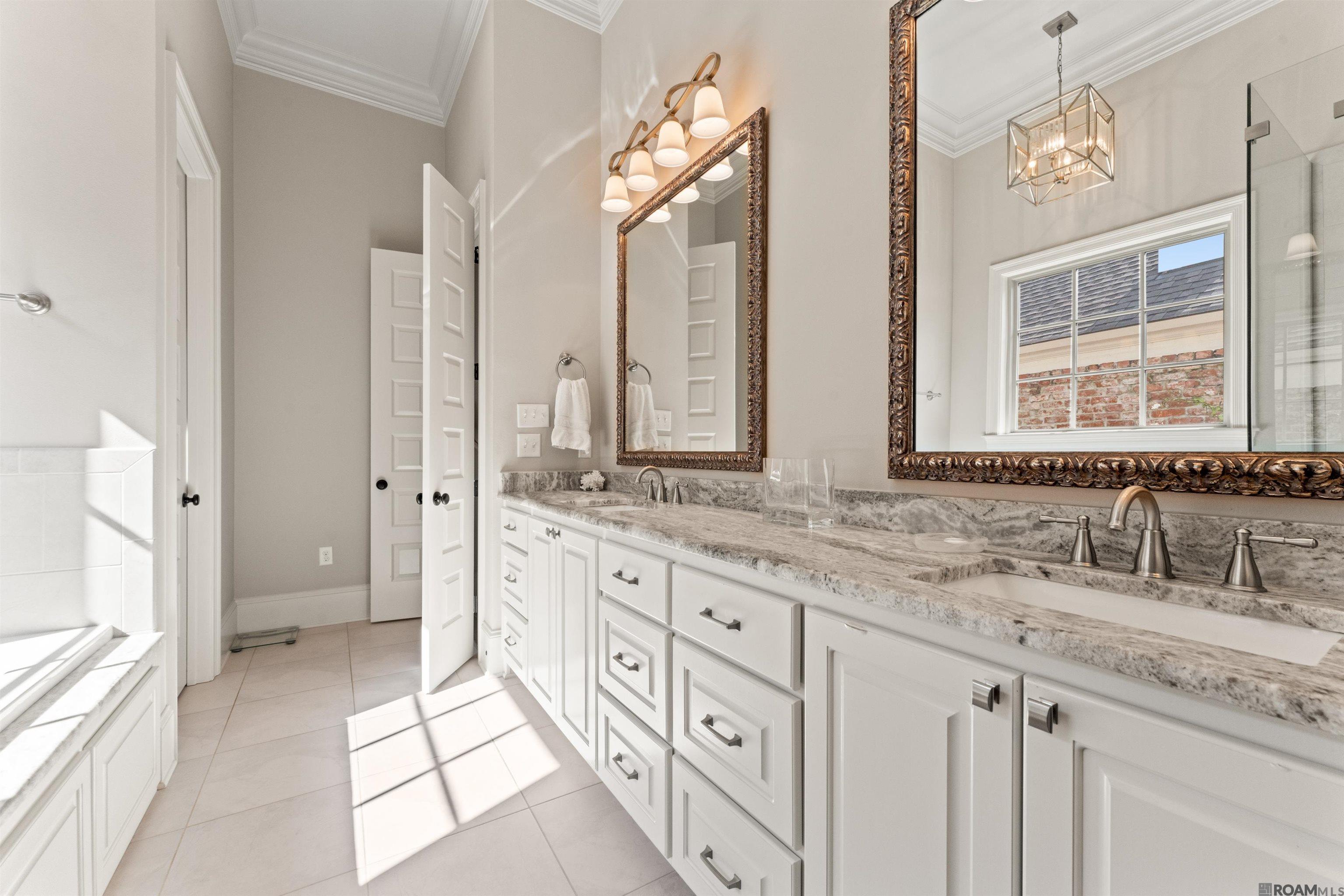 Saint George, Louisiana, 70810, United States, ,5 BathroomsBathrooms,Residential,Active,1703296