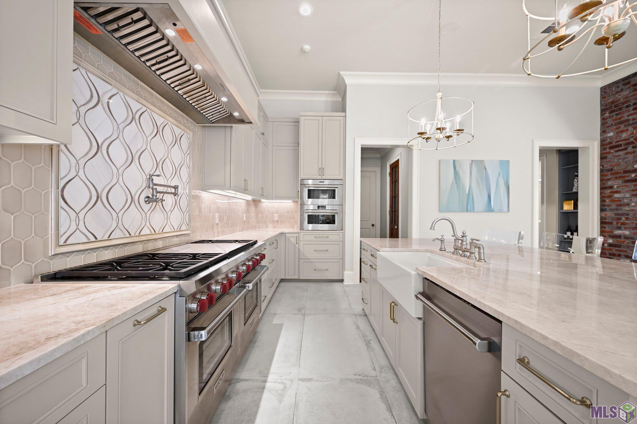 Baton Rouge, Louisiana, 70810, United States, 5 Bedrooms Bedrooms, ,6 BathroomsBathrooms,Residential,Active,1704127