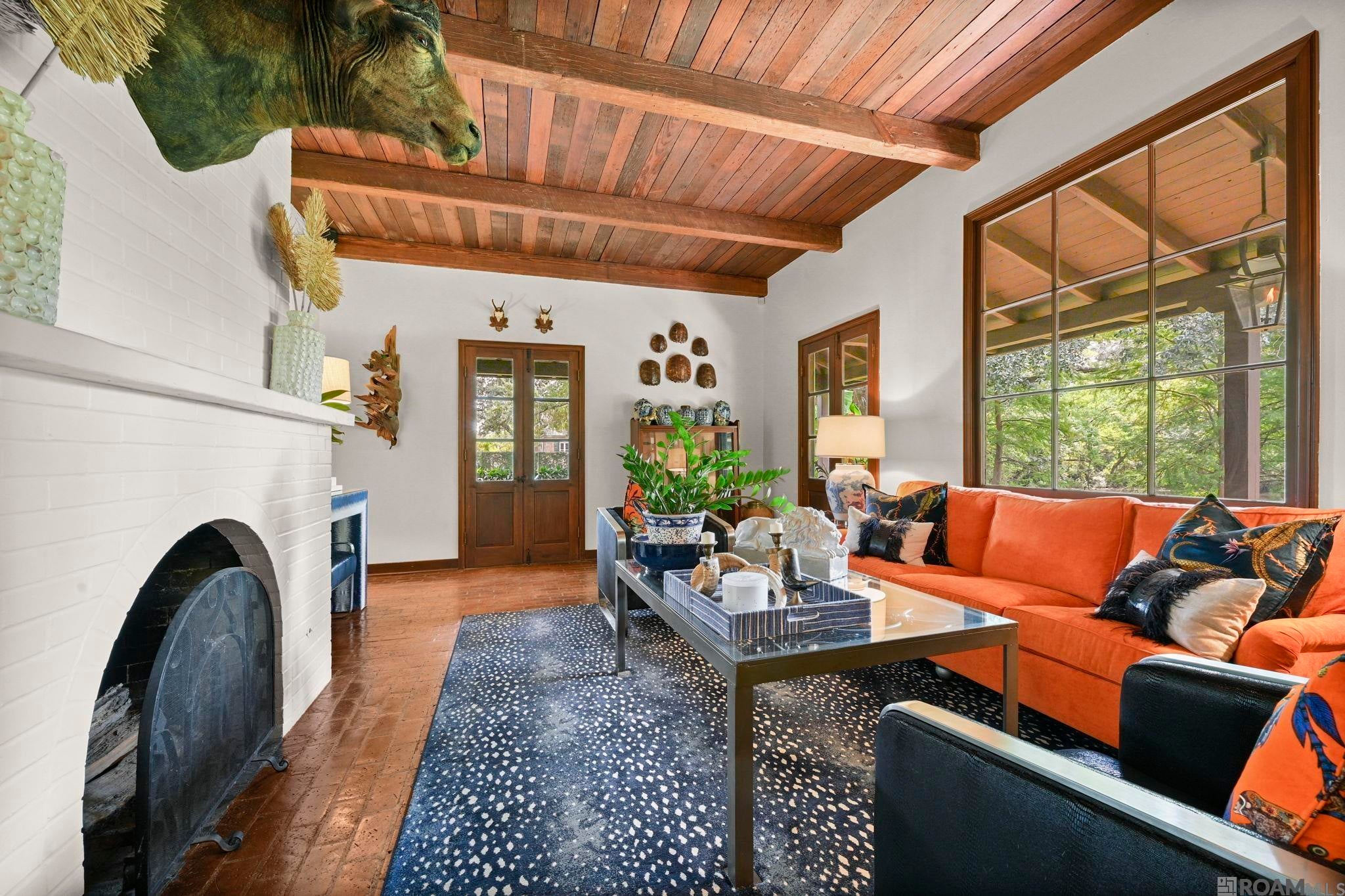 Baton Rouge, Louisiana, 70808, United States, 4 Bedrooms Bedrooms, ,5 BathroomsBathrooms,Residential,Active,1945865