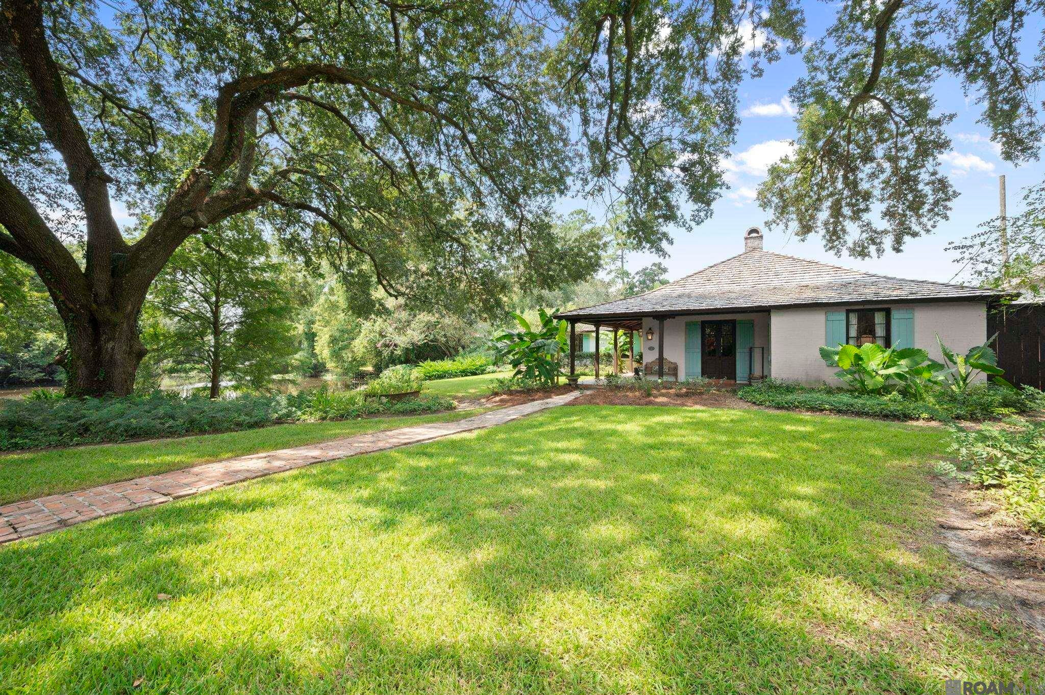 Baton Rouge, Louisiana, 70808, United States, 4 Bedrooms Bedrooms, ,5 BathroomsBathrooms,Residential,Active,1945865
