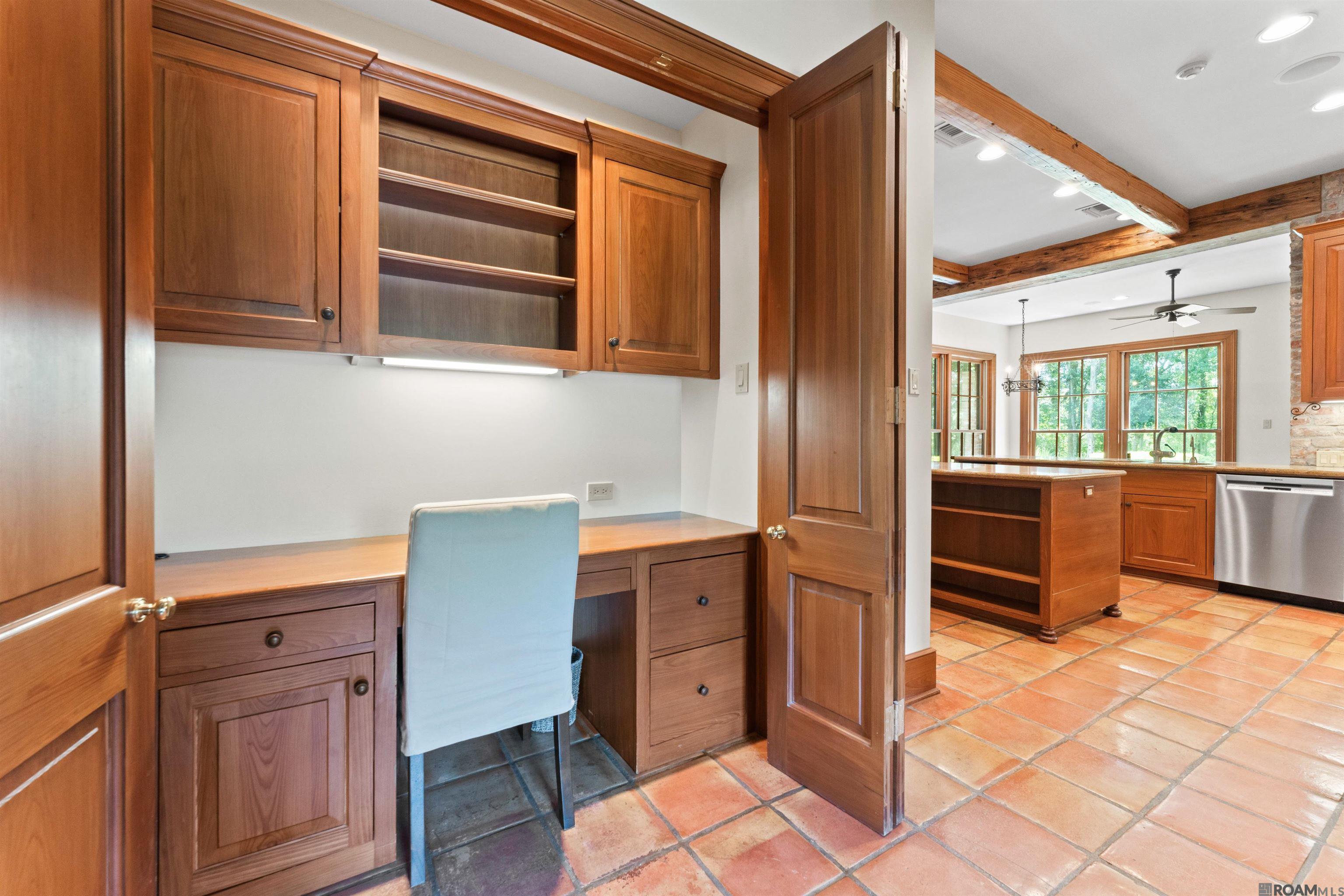 Baton Rouge, Louisiana, 70810, United States, ,5 BathroomsBathrooms,Residential,Active,1732390