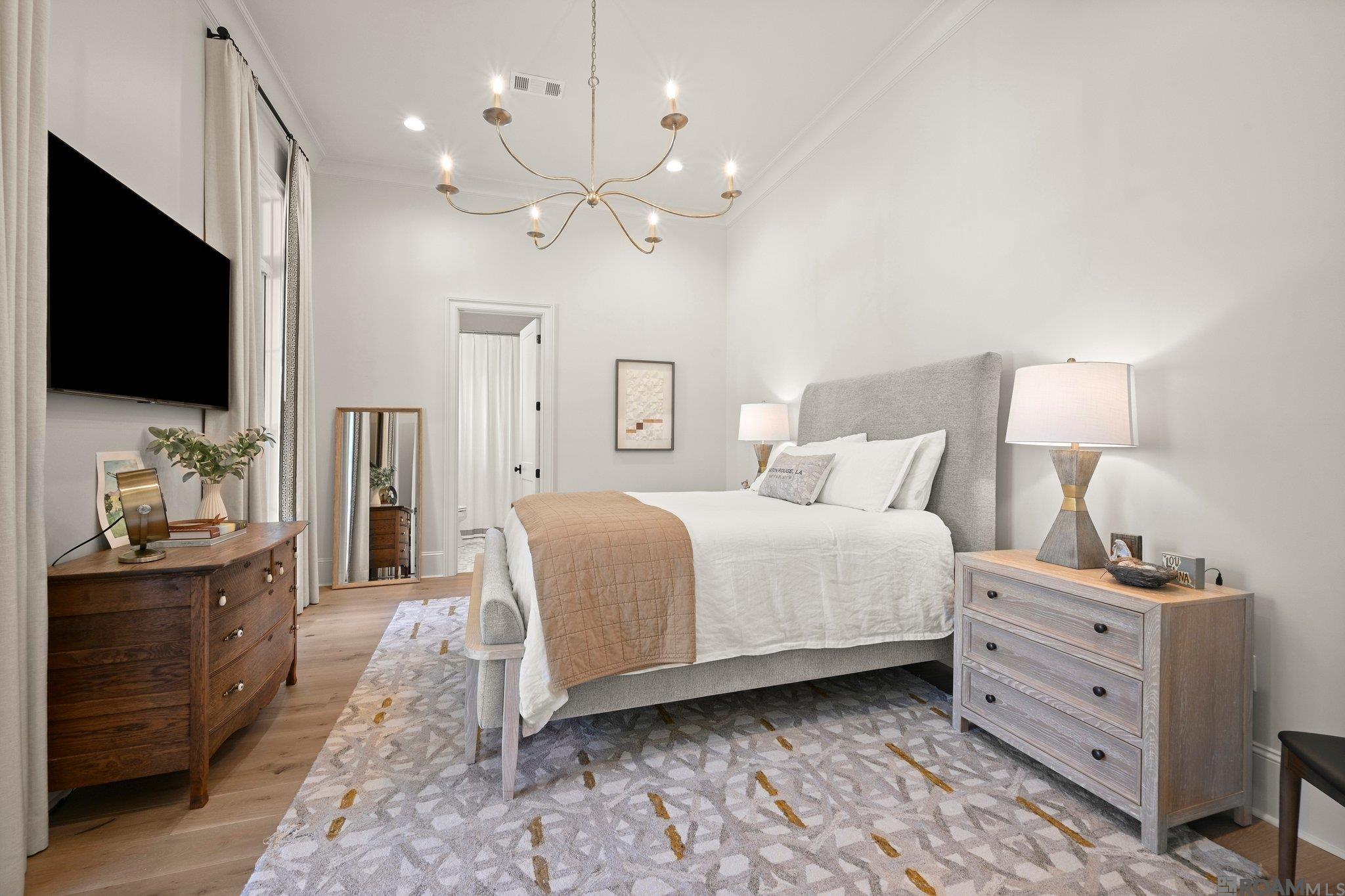 Baton Rouge, Louisiana, 70808, United States, 4 Bedrooms Bedrooms, ,7 BathroomsBathrooms,Residential,Active,1963274