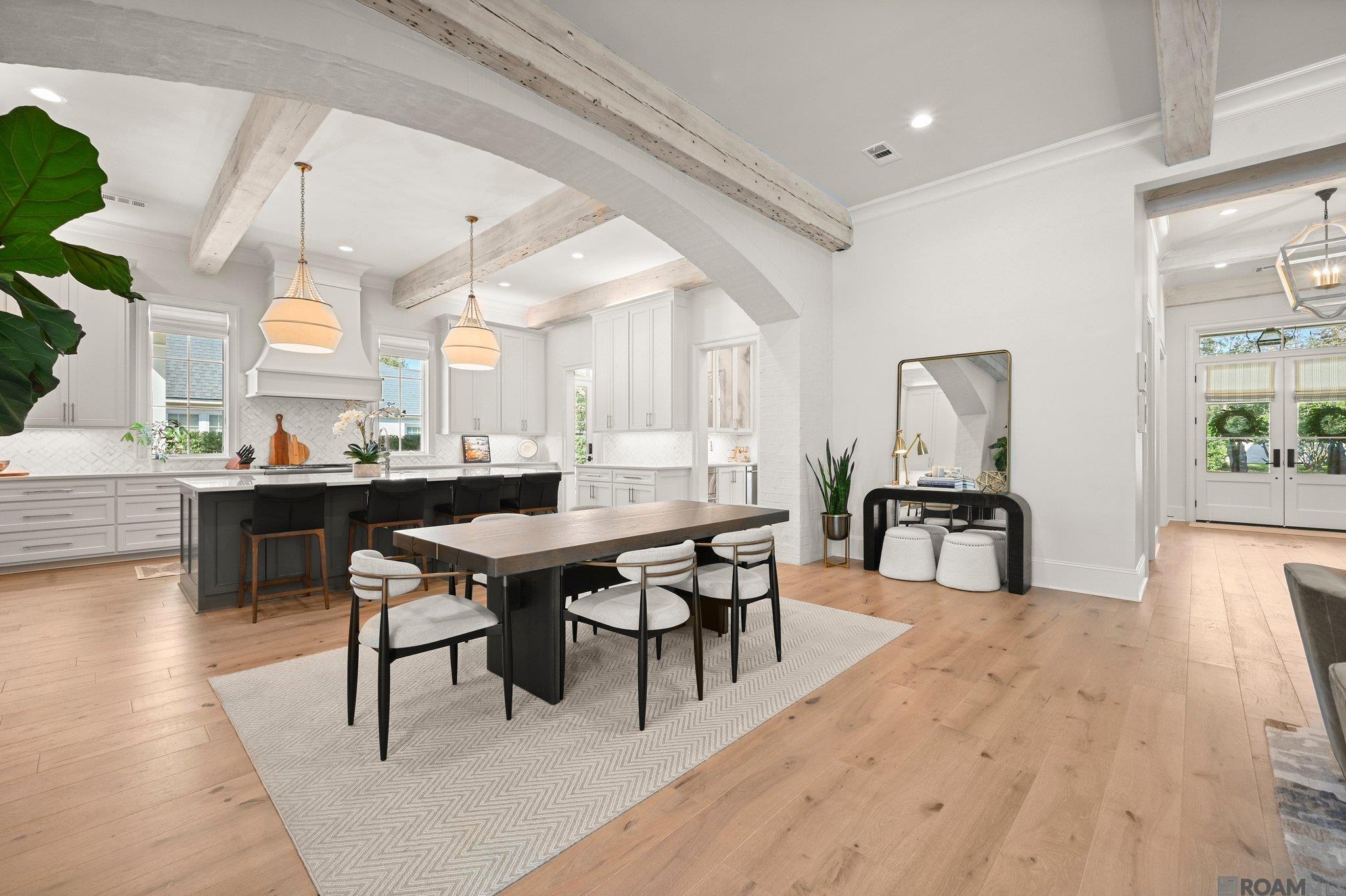 Baton Rouge, Louisiana, 70808, United States, 4 Bedrooms Bedrooms, ,7 BathroomsBathrooms,Residential,Active,1963274