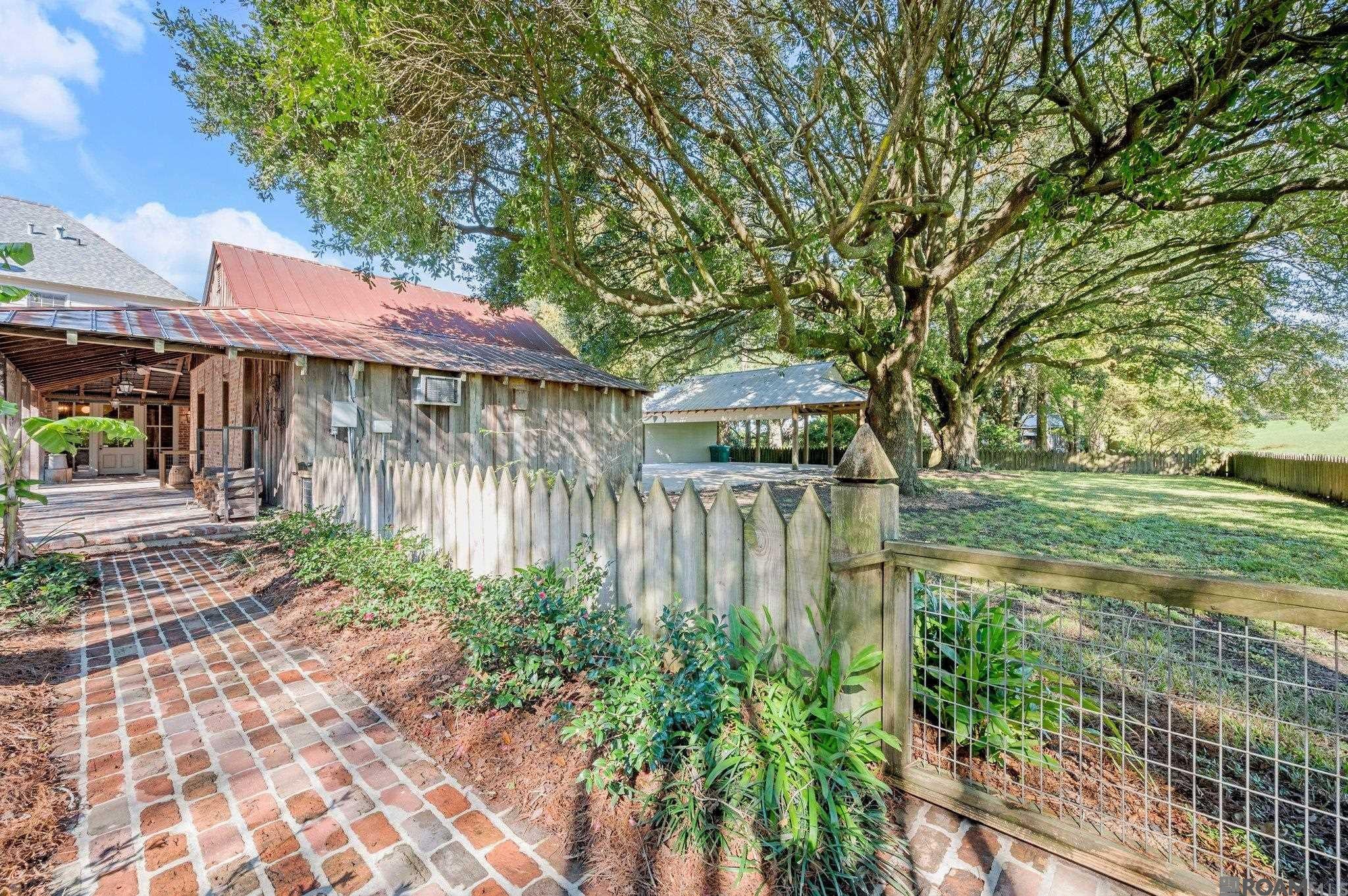 Port Allen, Louisiana, 70767, United States, ,3 BathroomsBathrooms,Residential,Active,1703829