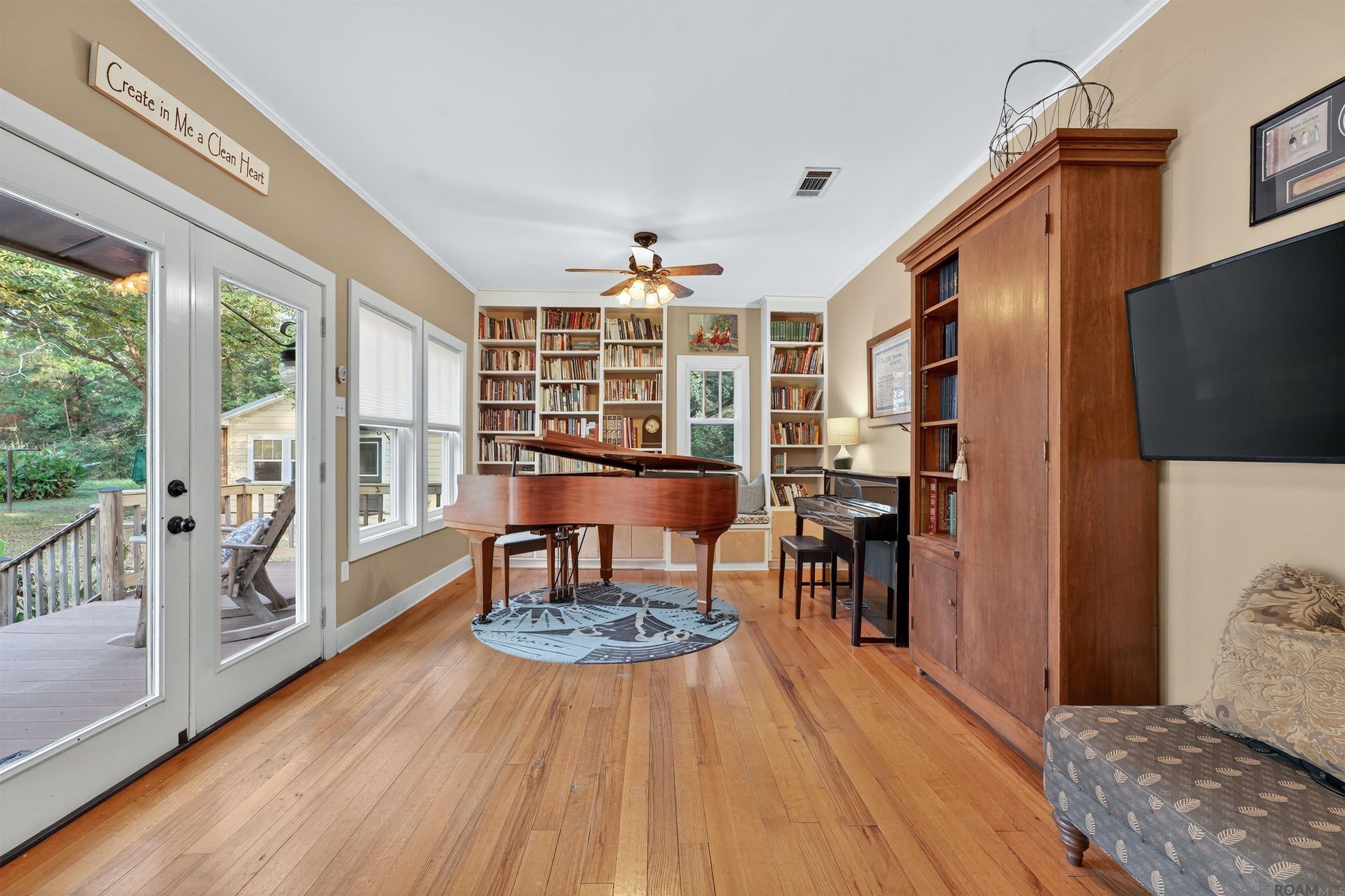 Clinton, Louisiana, 70722, United States, 3 Bedrooms Bedrooms, ,2 BathroomsBathrooms,Residential,Active,1963400