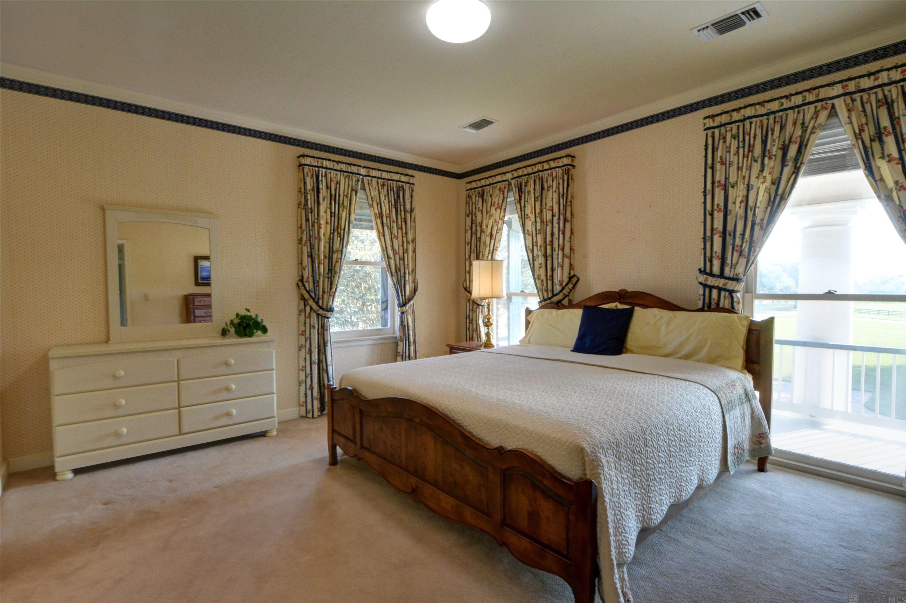 Central, Louisiana, 70770, United States, 5 Bedrooms Bedrooms, ,7 BathroomsBathrooms,Residential,Active,1952043