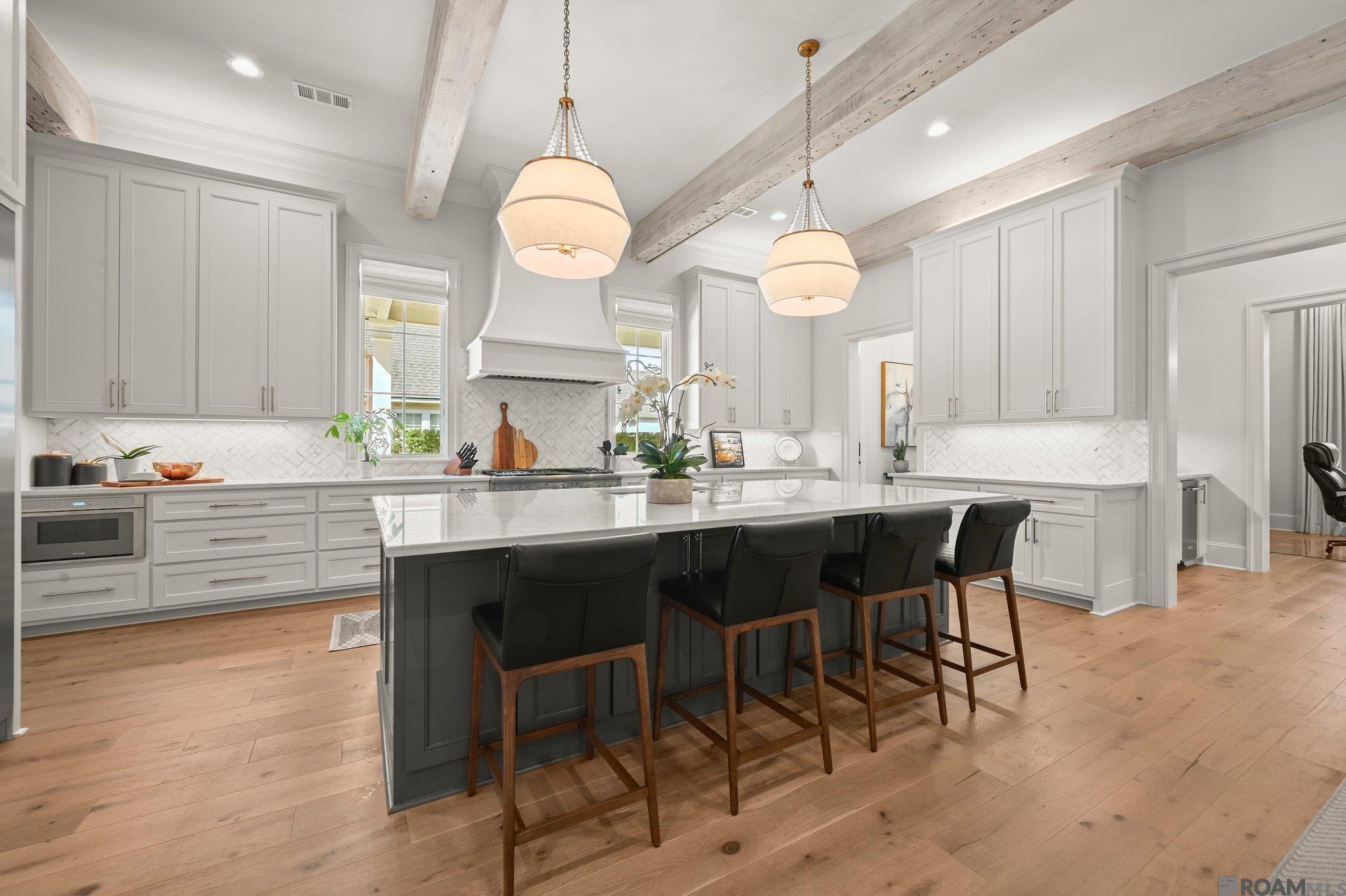 Baton Rouge, Louisiana, 70808, United States, 4 Bedrooms Bedrooms, ,7 BathroomsBathrooms,Residential,Active,1963274