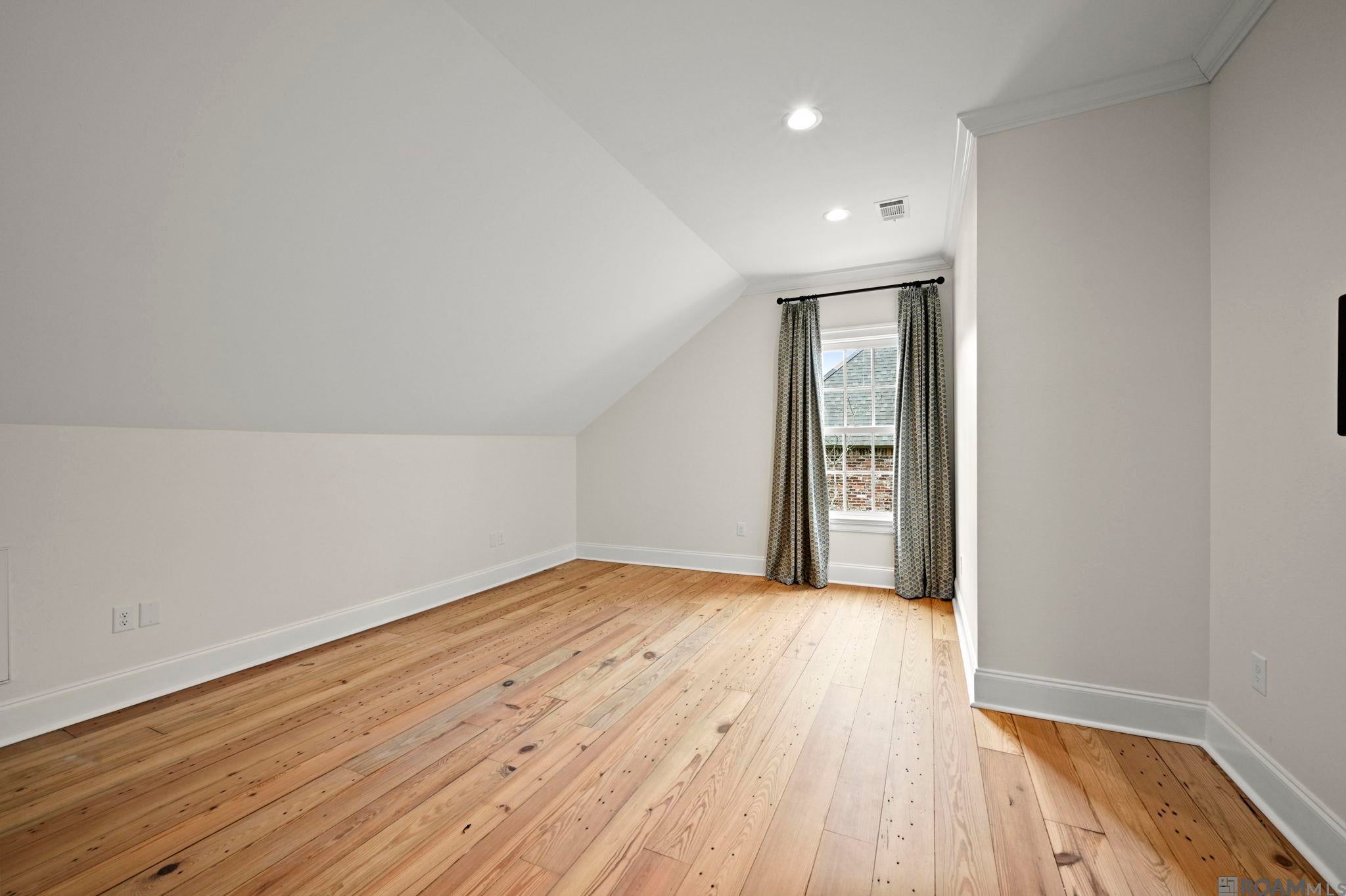 Baton Rouge, Louisiana, 70808, United States, 5 Bedrooms Bedrooms, ,5 BathroomsBathrooms,Residential,Active,2014598