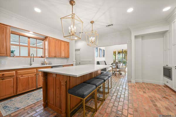 1015 CLAIBORNE RD, BATON ROUGE, LA 70810, photo 2 of 50