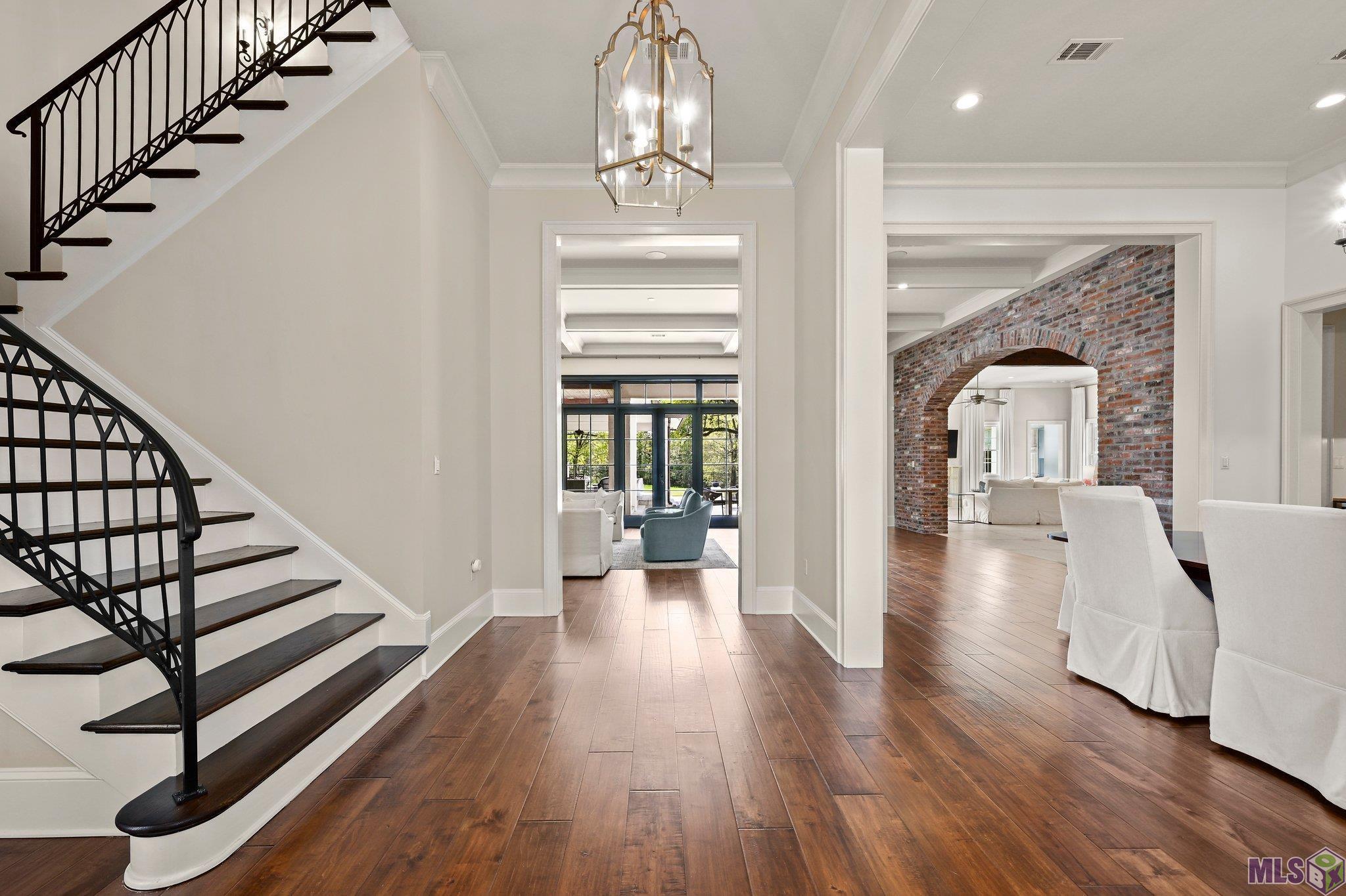 Baton Rouge, Louisiana, 70810, United States, 5 Bedrooms Bedrooms, ,6 BathroomsBathrooms,Residential,Active,1704127