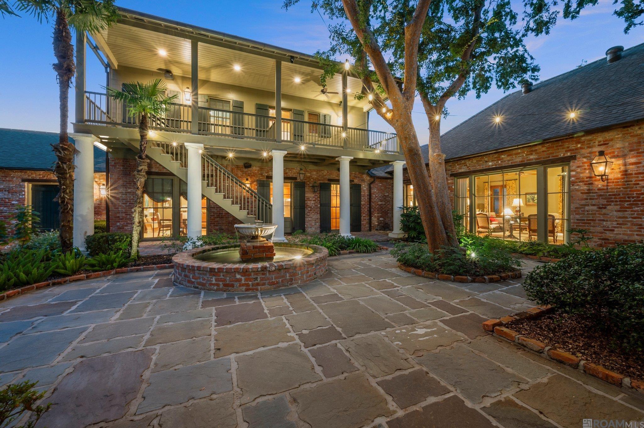 Baton Rouge, Louisiana, 70810, United States, ,5 BathroomsBathrooms,Residential,Active,1732390