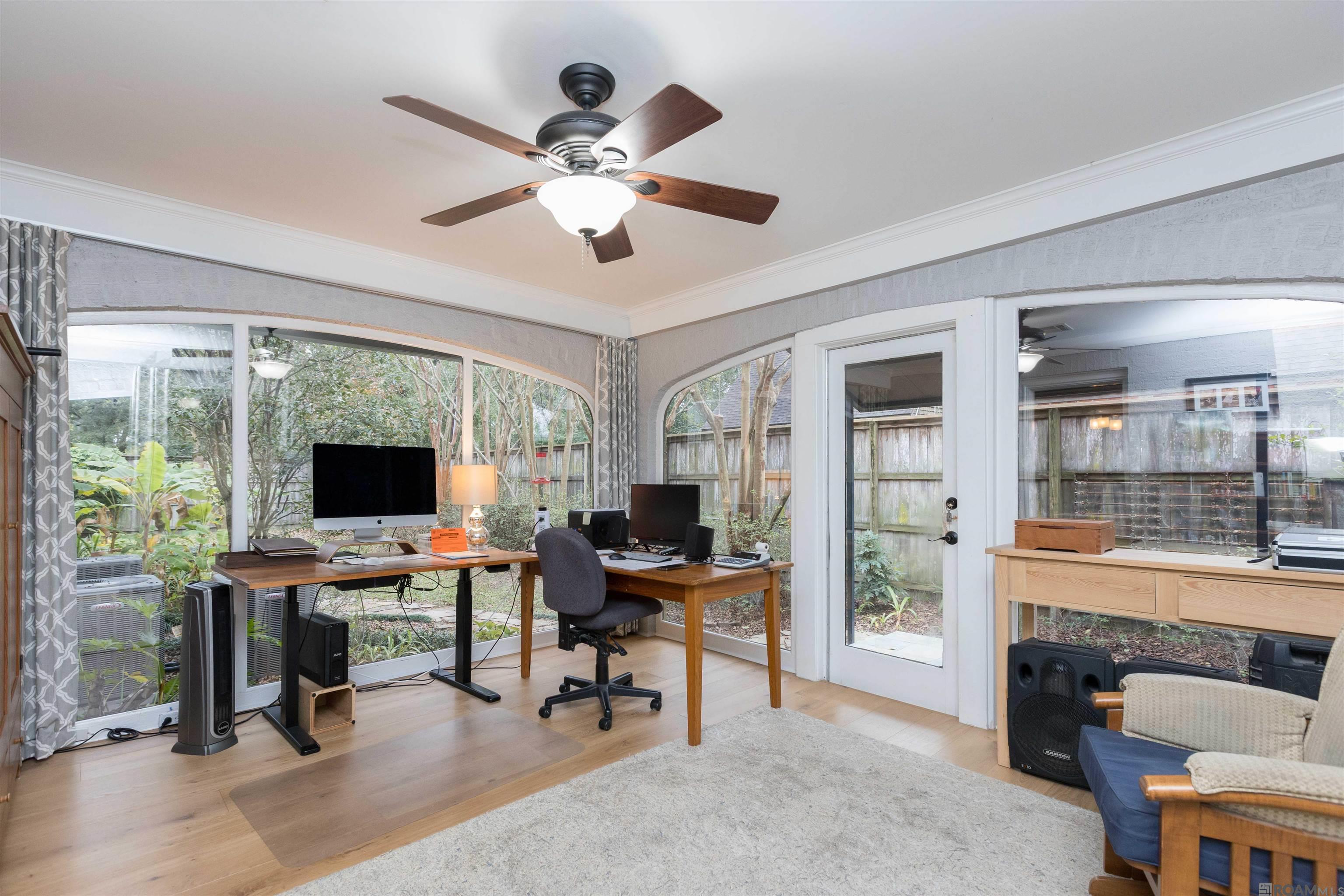 Baton Rouge, Louisiana, 70808, United States, 4 Bedrooms Bedrooms, ,4 BathroomsBathrooms,Residential,Active,2002323