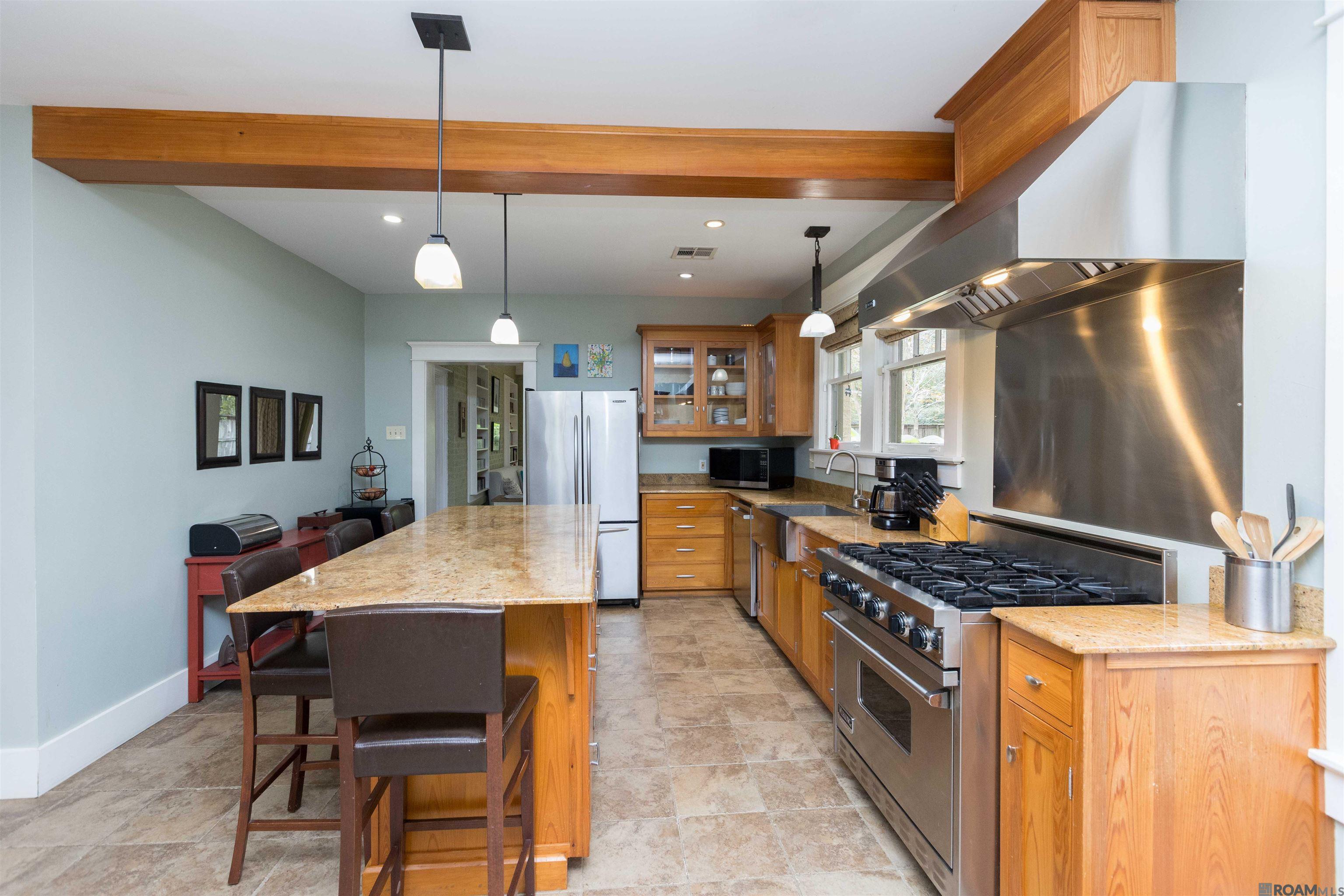 Baton Rouge, Louisiana, 70808, United States, 4 Bedrooms Bedrooms, ,4 BathroomsBathrooms,Residential,Active,2002323