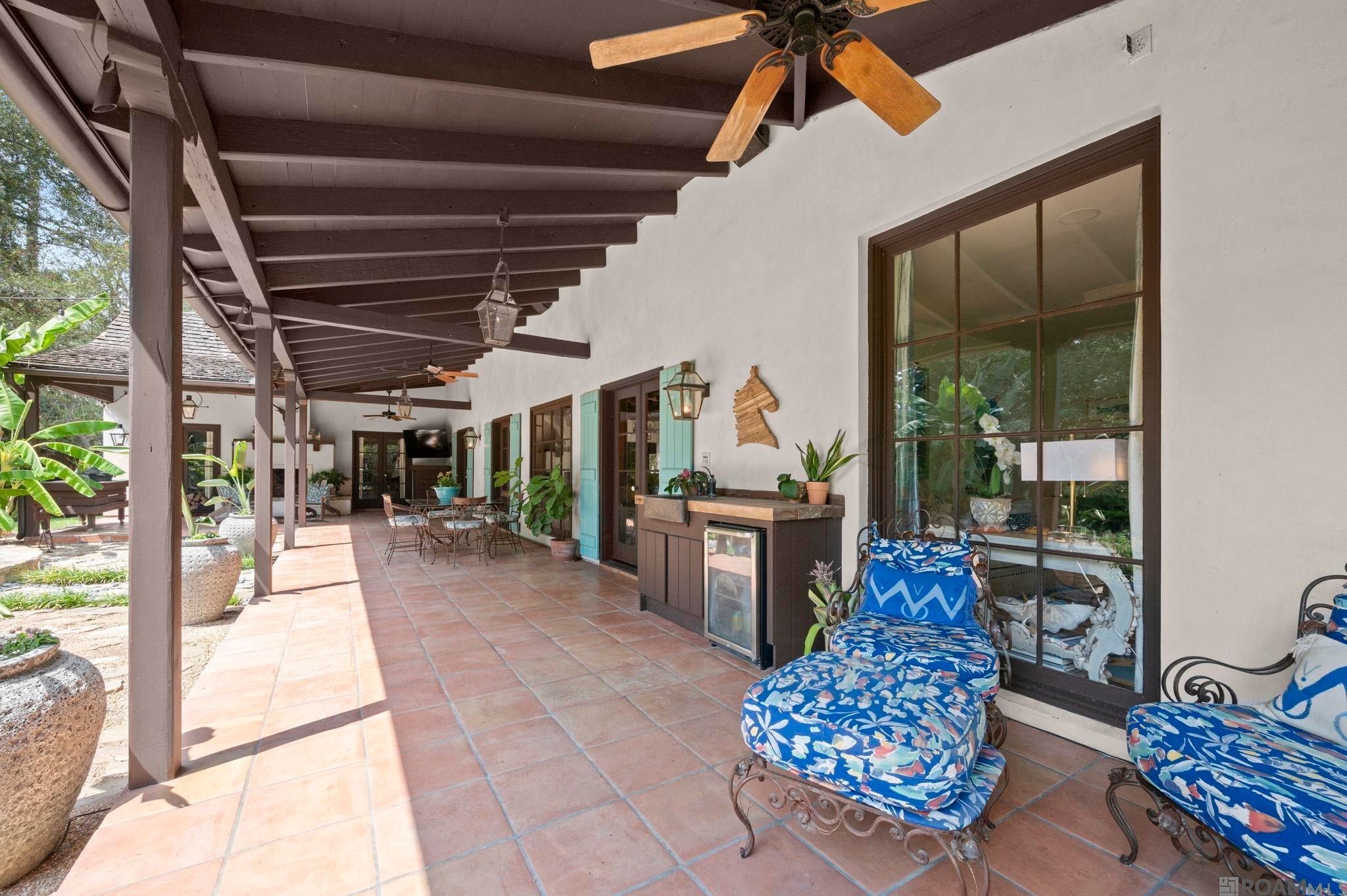 Baton Rouge, Louisiana, 70808, United States, 4 Bedrooms Bedrooms, ,5 BathroomsBathrooms,Residential,Active,1945865