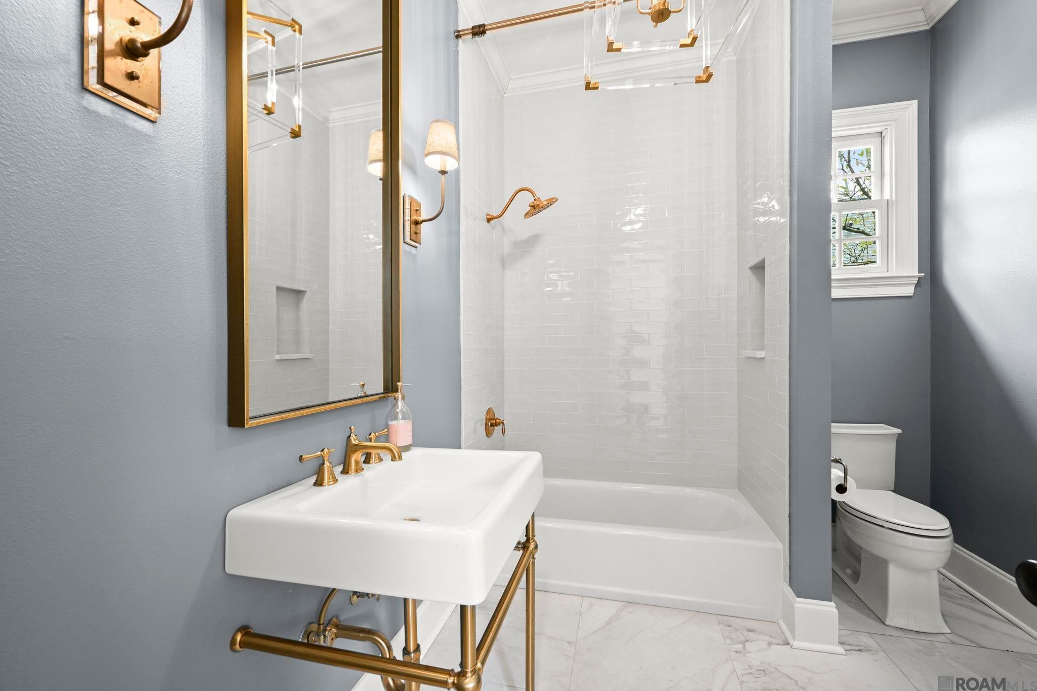 Baton Rouge, Louisiana, 70808, United States, 5 Bedrooms Bedrooms, ,5 BathroomsBathrooms,Residential,Active,2014598