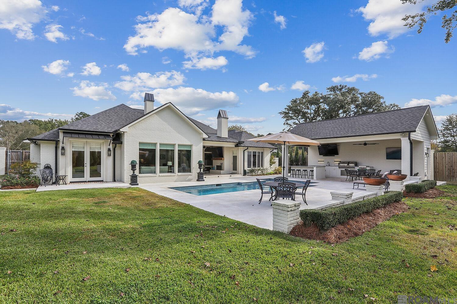 Baton Rouge, Louisiana, 70810, United States, 4 Bedrooms Bedrooms, ,4 BathroomsBathrooms,Residential,Active,1994964