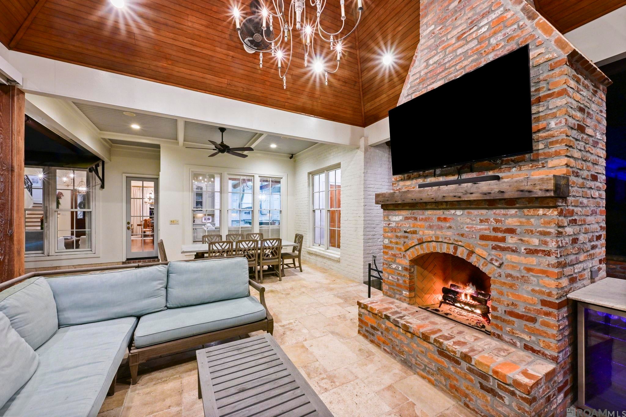 Saint George, Louisiana, 70809, United States, 5 Bedrooms Bedrooms, ,6 BathroomsBathrooms,Residential,Active,2009816