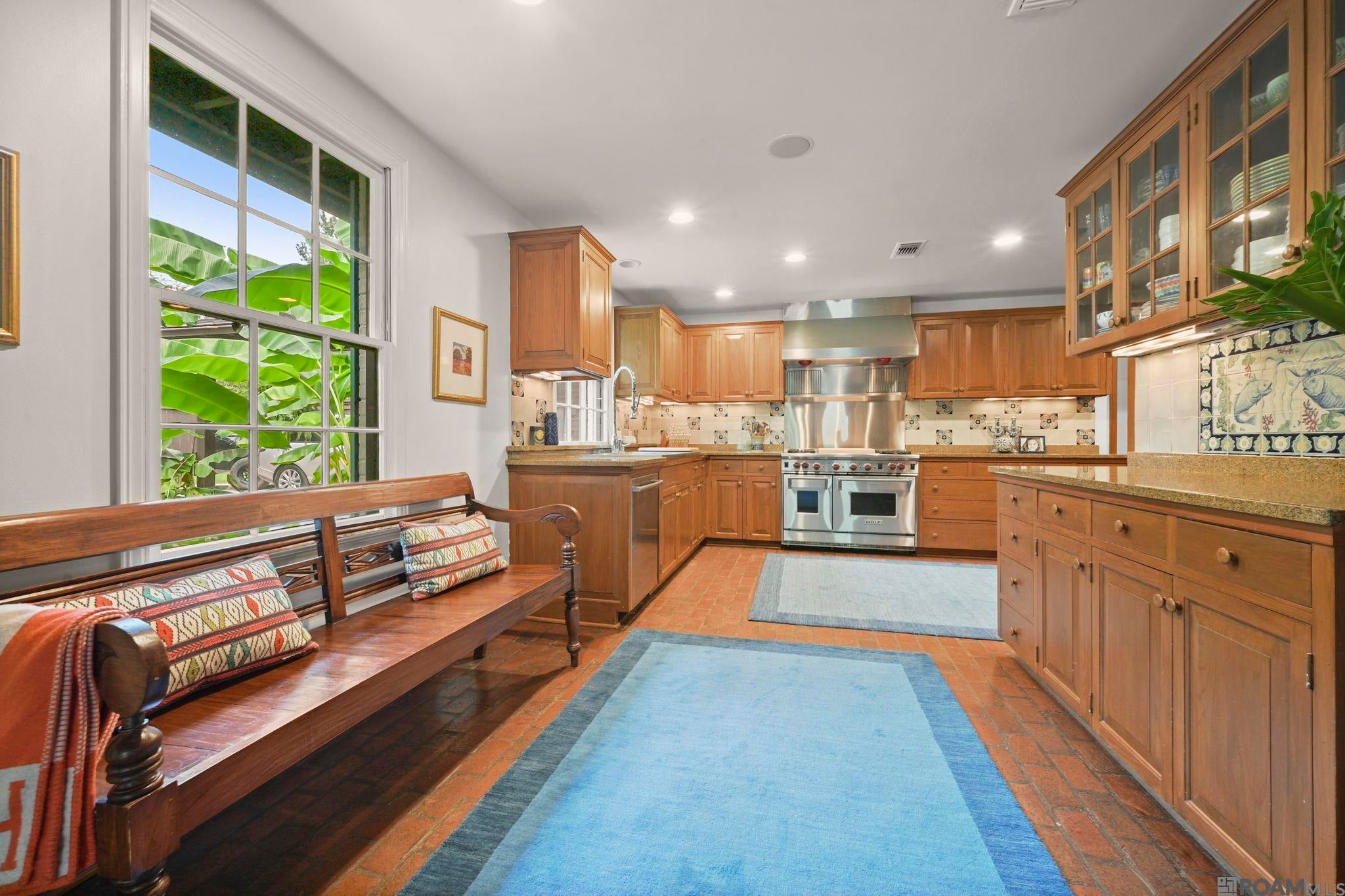 Baton Rouge, Louisiana, 70808, United States, 4 Bedrooms Bedrooms, ,5 BathroomsBathrooms,Residential,Active,1945865