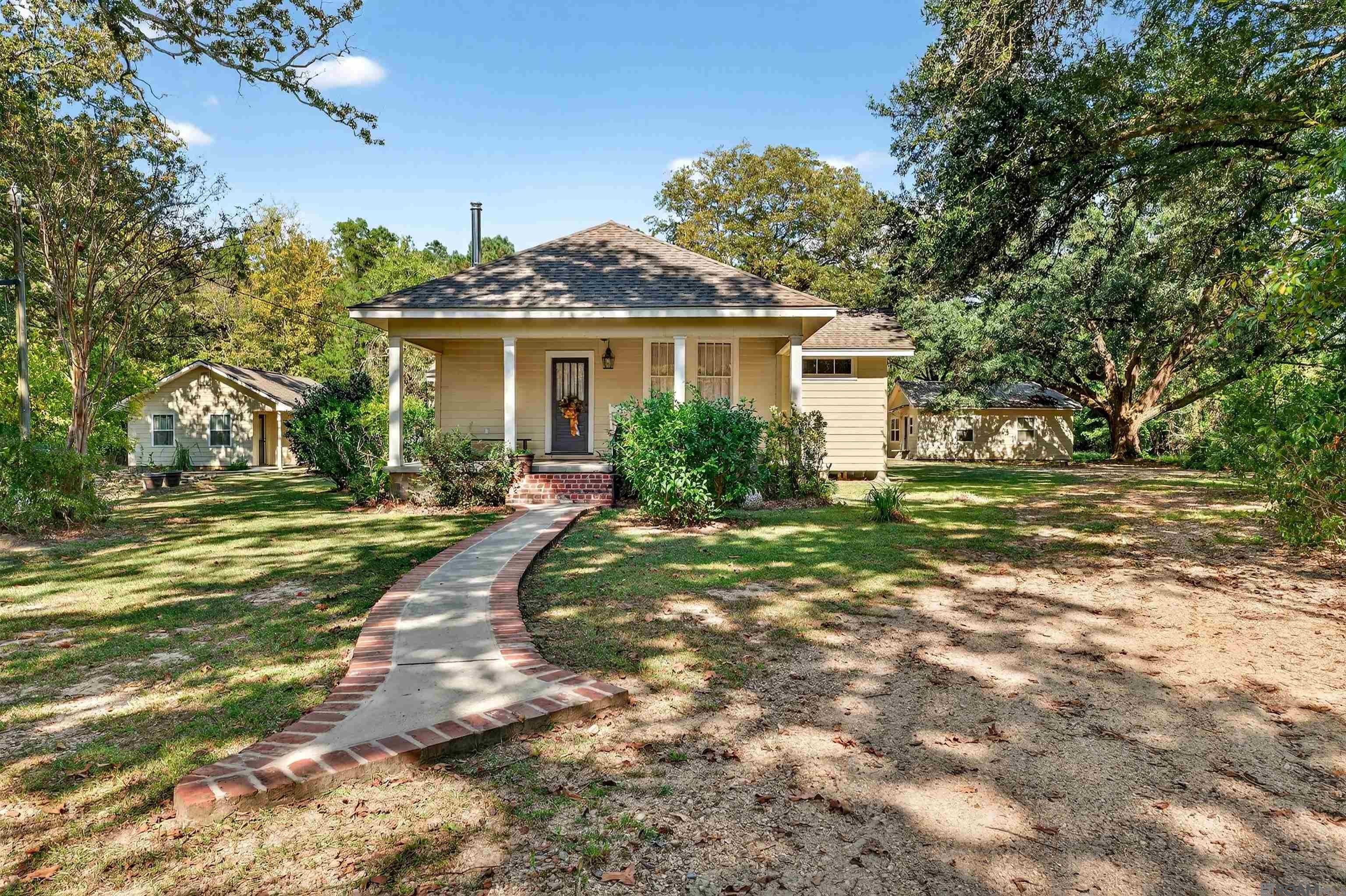 Clinton, Louisiana, 70722, United States, 3 Bedrooms Bedrooms, ,2 BathroomsBathrooms,Residential,Active,1963400