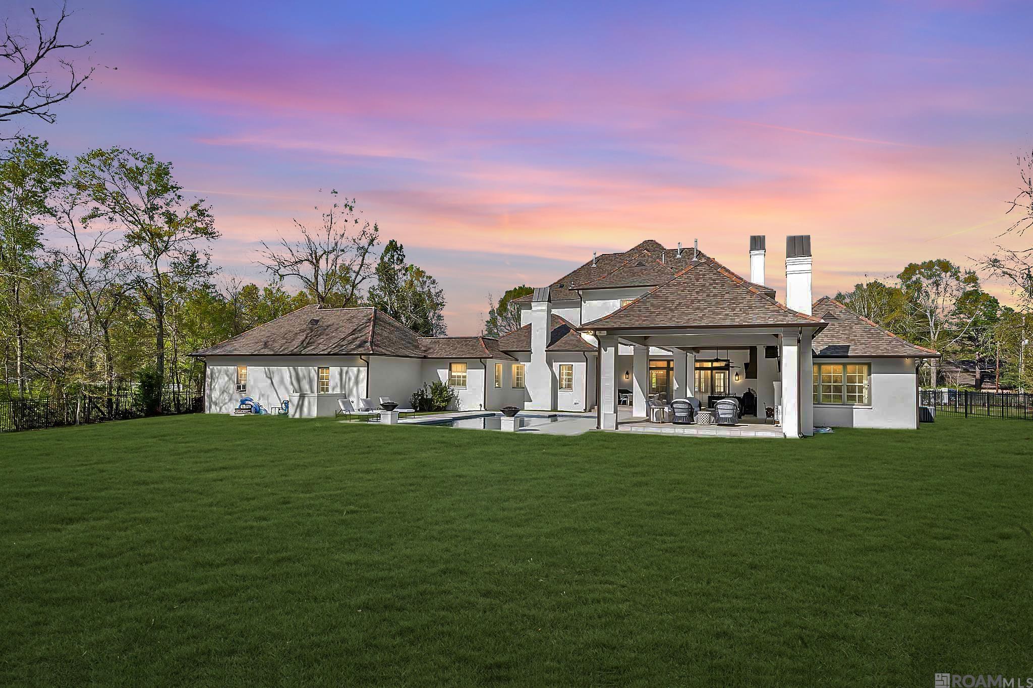 Baton Rouge, Louisiana, 70810, United States, 5 Bedrooms Bedrooms, ,6 BathroomsBathrooms,Residential,Active,1704127