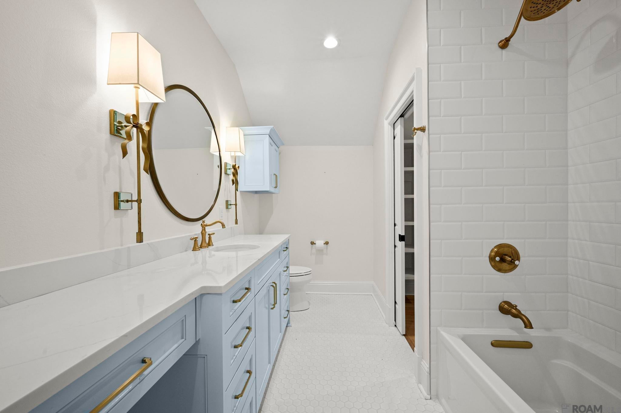 Baton Rouge, Louisiana, 70808, United States, 5 Bedrooms Bedrooms, ,5 BathroomsBathrooms,Residential,Active,2014598