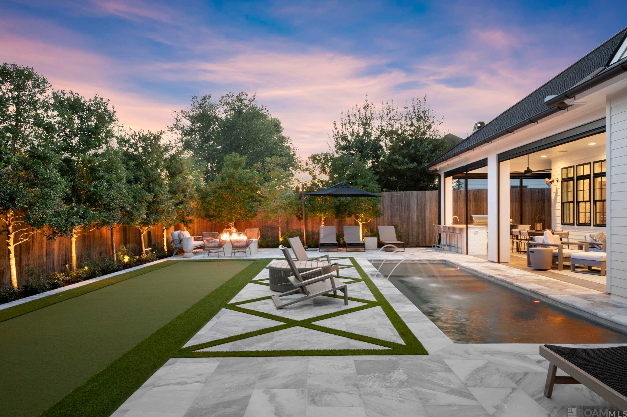 Baton Rouge, Louisiana, 70810, United States, 4 Bedrooms Bedrooms, ,4 BathroomsBathrooms,Residential,Active,1914789