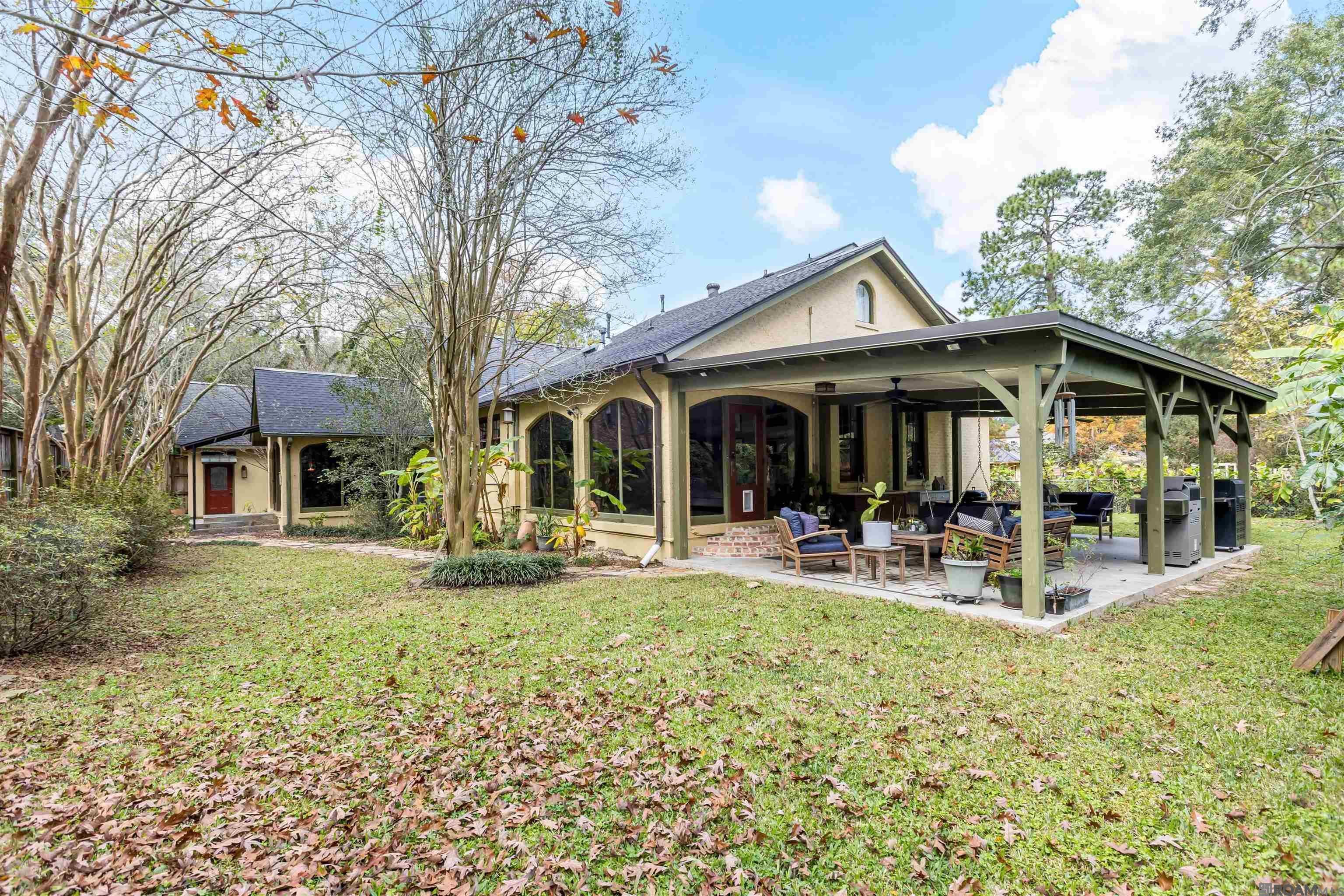 Baton Rouge, Louisiana, 70808, United States, 4 Bedrooms Bedrooms, ,4 BathroomsBathrooms,Residential,Active,2002323