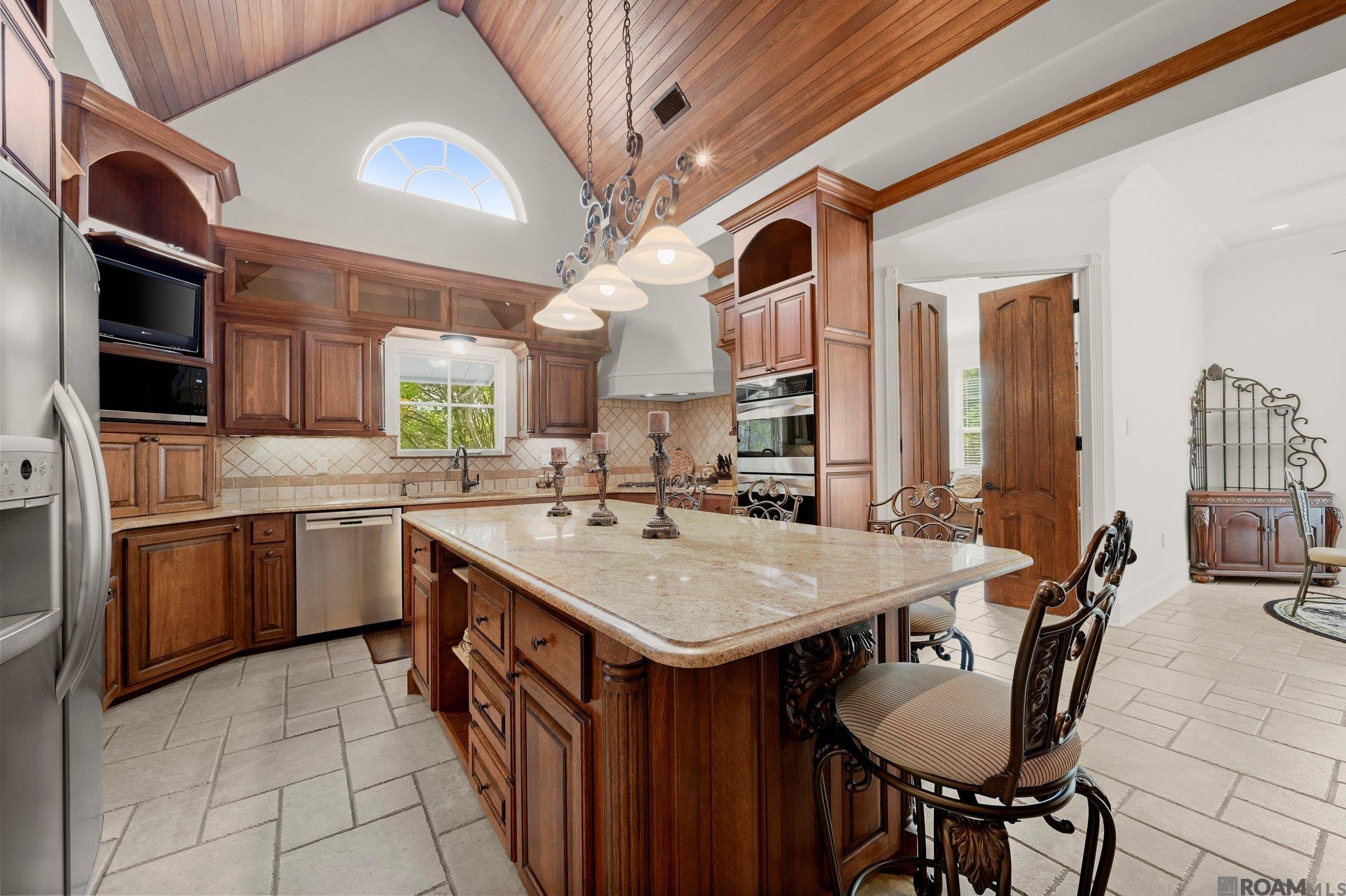 Baton Rouge, Louisiana, 70809, United States, ,5 BathroomsBathrooms,Residential,Active,1852704