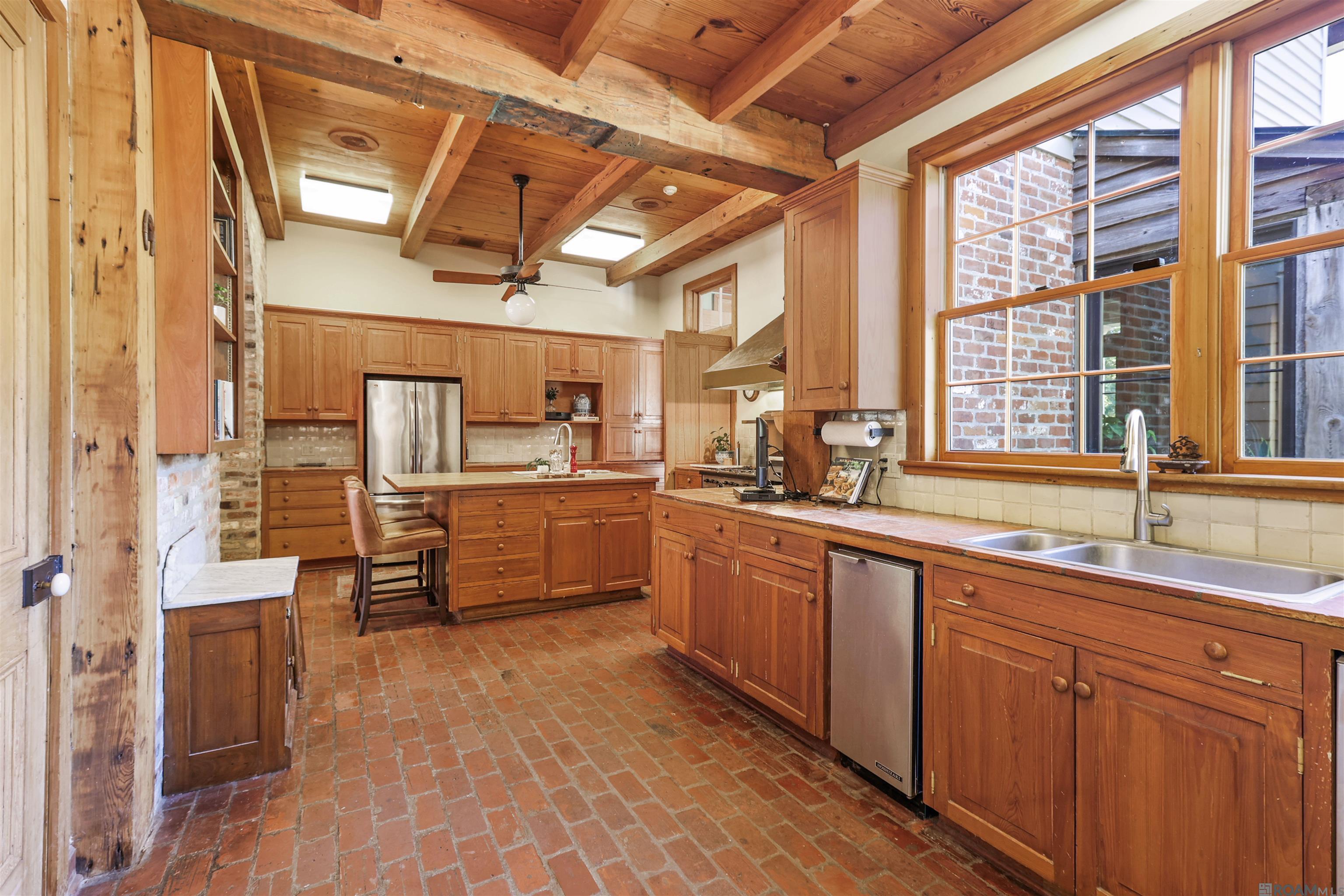 Port Allen, Louisiana, 70767, United States, ,3 BathroomsBathrooms,Residential,Active,1703829