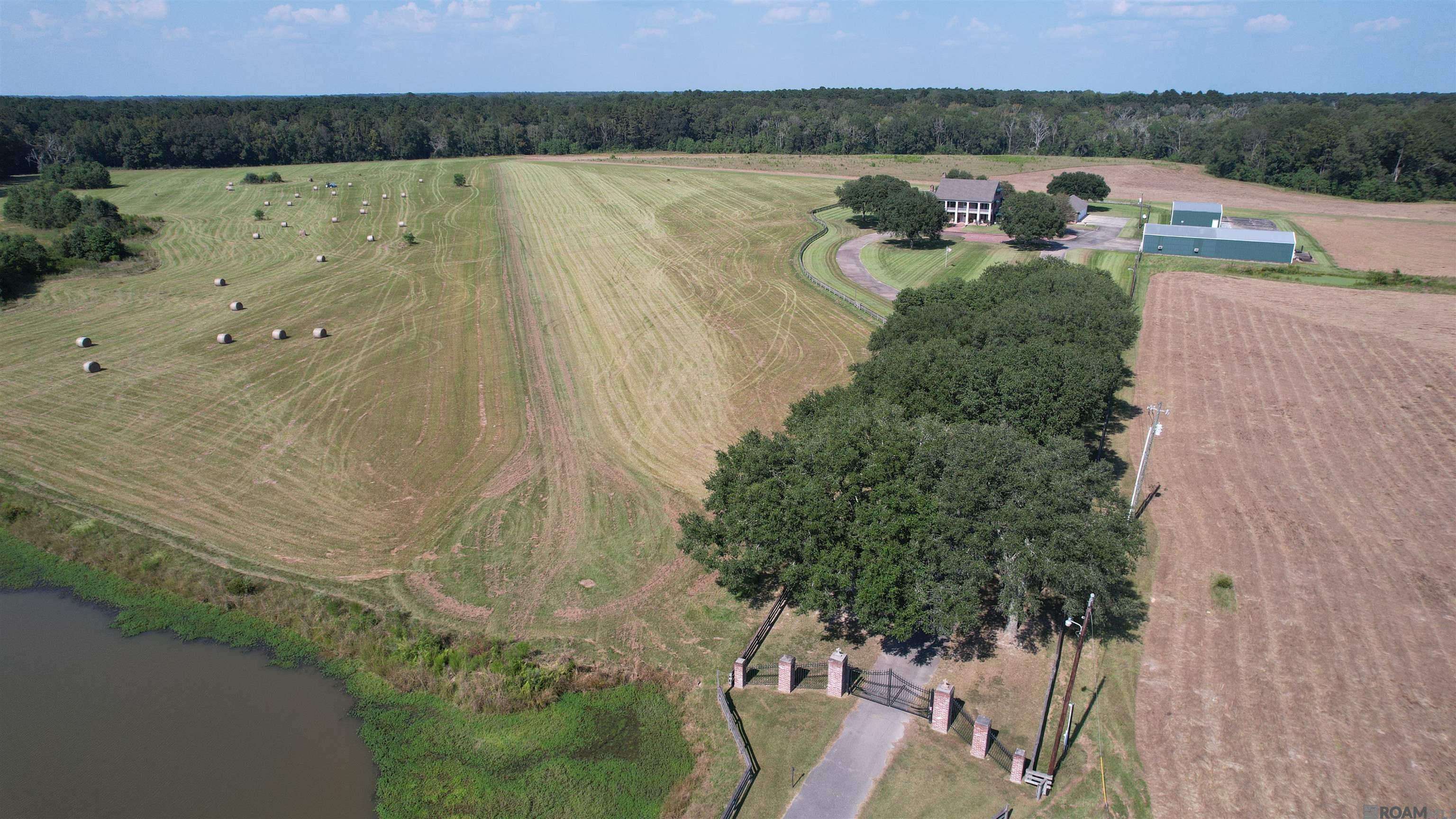 Central, Louisiana, 70770, United States, 5 Bedrooms Bedrooms, ,7 BathroomsBathrooms,Residential,Active,2008021