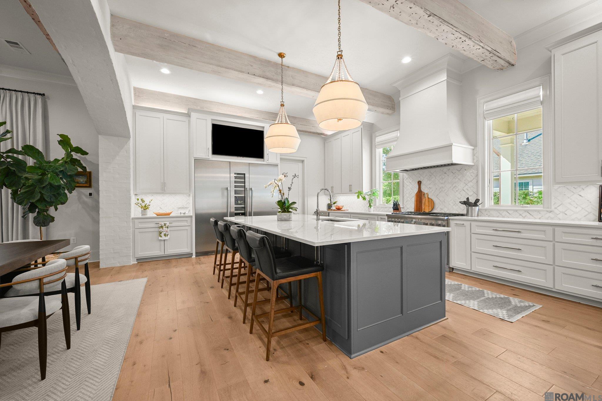 Baton Rouge, Louisiana, 70808, United States, 4 Bedrooms Bedrooms, ,7 BathroomsBathrooms,Residential,Active,1963274