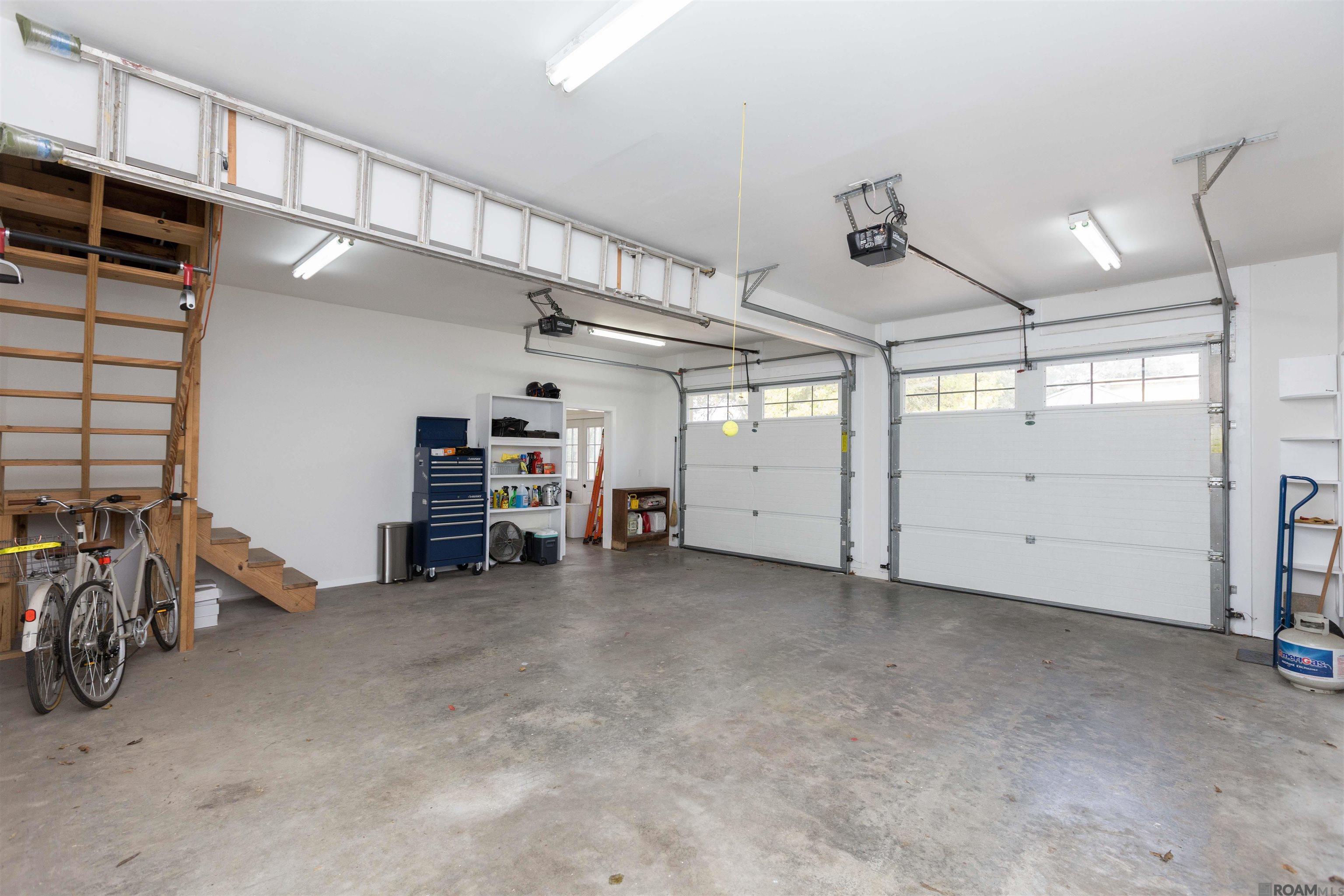 Baton Rouge, Louisiana, 70808, United States, 4 Bedrooms Bedrooms, ,4 BathroomsBathrooms,Residential,Active,2002323