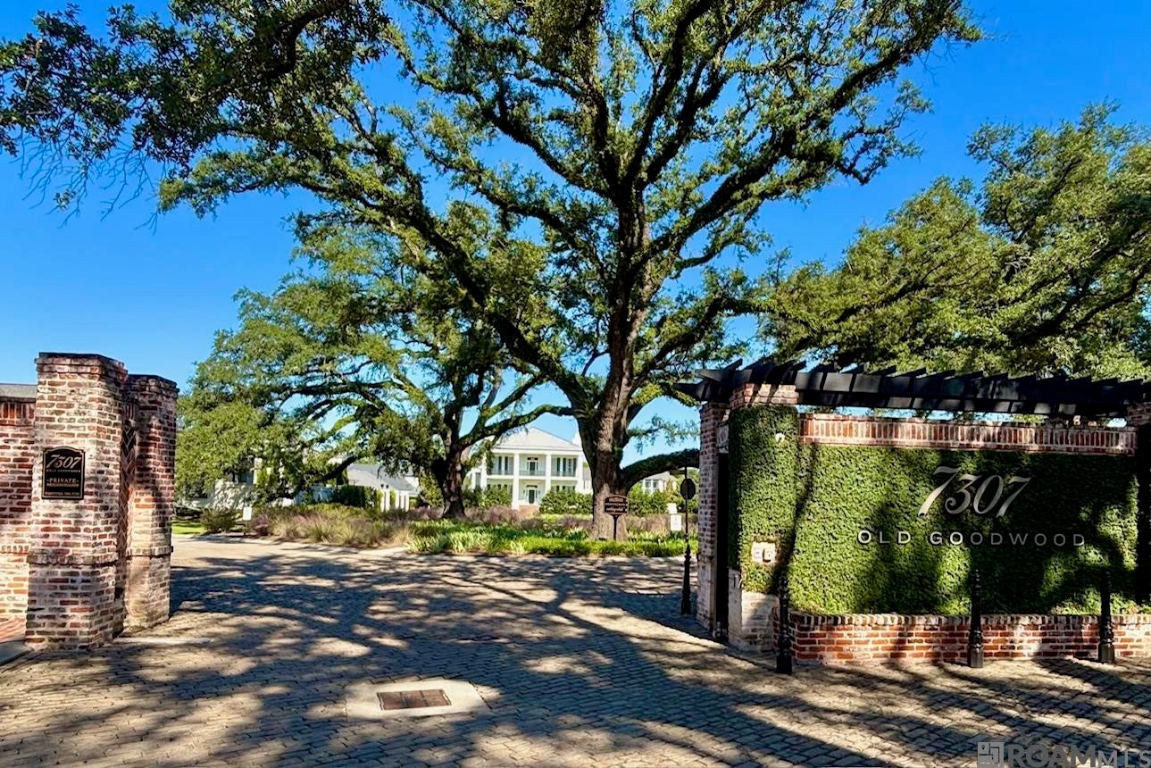 Baton Rouge, Louisiana, 70806, United States, 4 Bedrooms Bedrooms, ,4 BathroomsBathrooms,Residential,Active,1970994