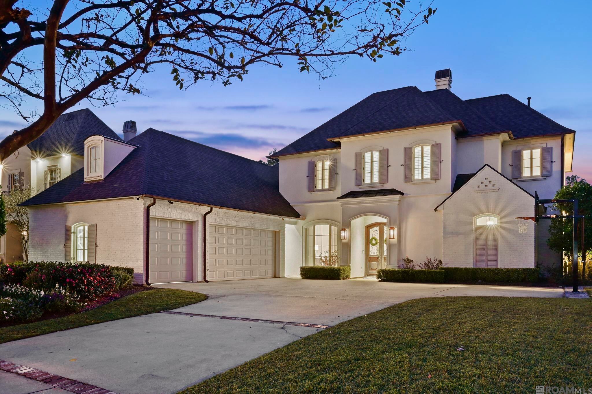 Saint George, Louisiana, 70809, United States, 5 Bedrooms Bedrooms, ,6 BathroomsBathrooms,Residential,Active,2009816