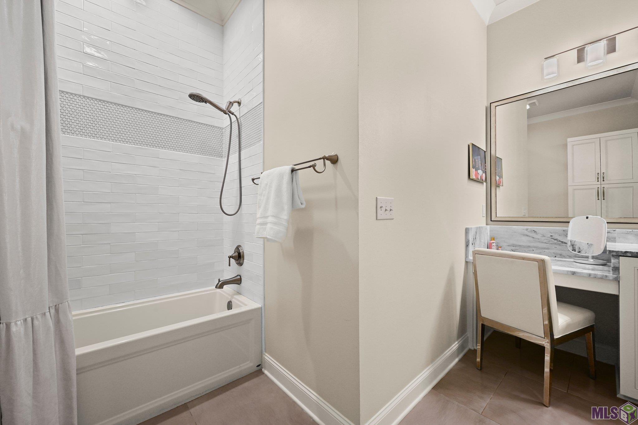 Baton Rouge, Louisiana, 70810, United States, 5 Bedrooms Bedrooms, ,6 BathroomsBathrooms,Residential,Active,1704127