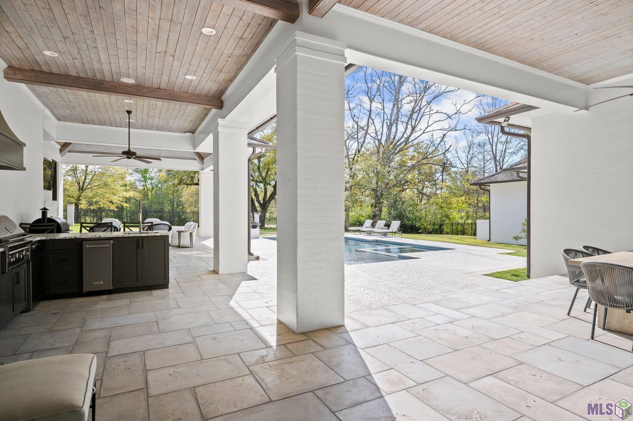 Baton Rouge, Louisiana, 70810, United States, 5 Bedrooms Bedrooms, ,6 BathroomsBathrooms,Residential,Active,1704127