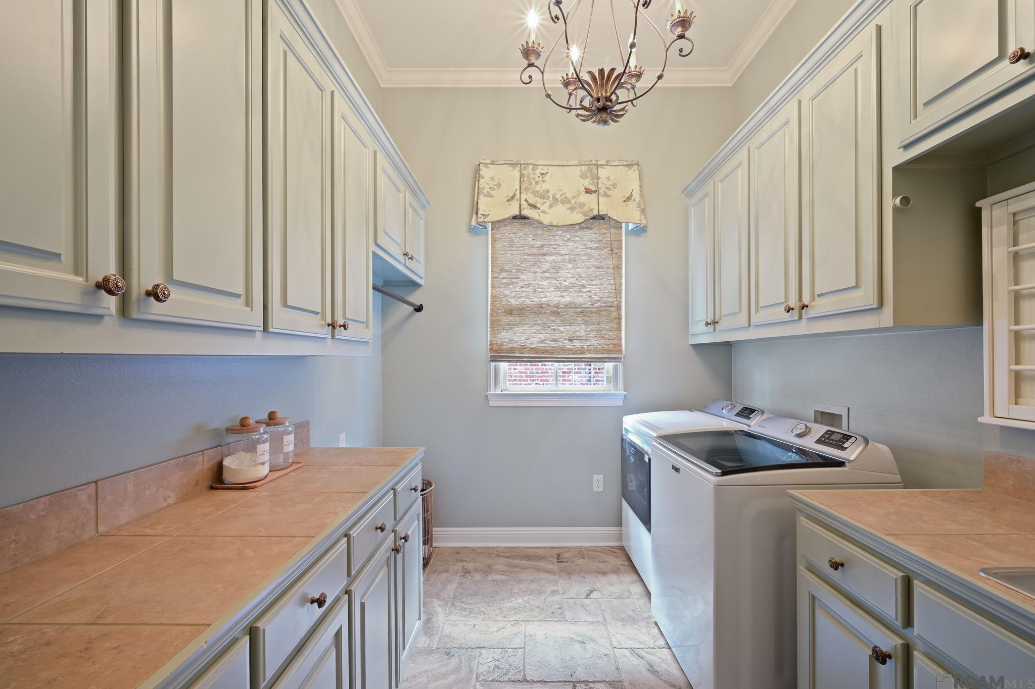 Saint George, Louisiana, 70809, United States, 5 Bedrooms Bedrooms, ,6 BathroomsBathrooms,Residential,Active,2009816