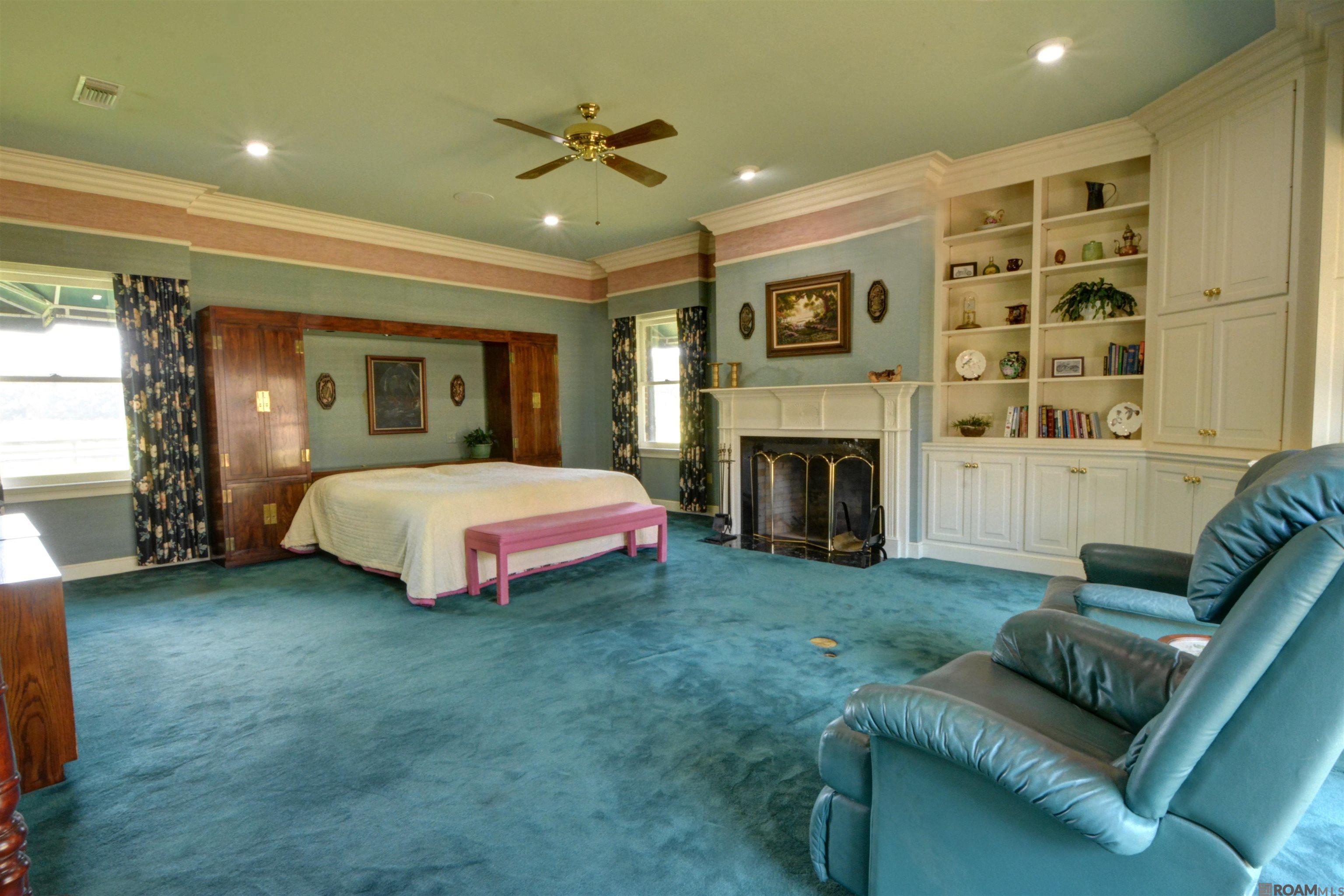 Central, Louisiana, 70770, United States, 5 Bedrooms Bedrooms, ,7 BathroomsBathrooms,Residential,Active,1952043