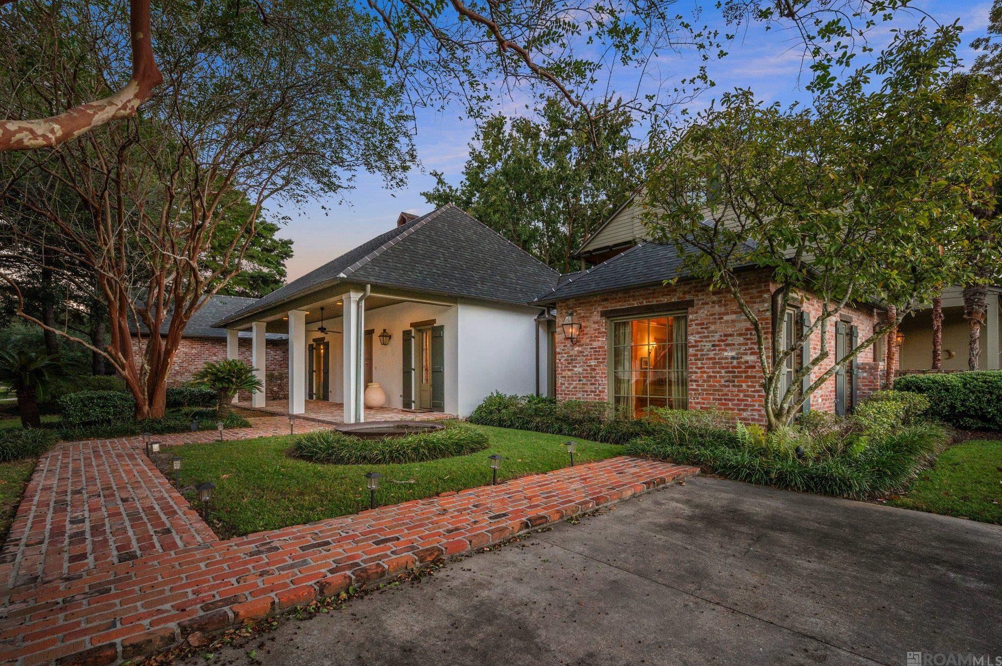 Baton Rouge, Louisiana, 70810, United States, ,5 BathroomsBathrooms,Residential,Active,1732390