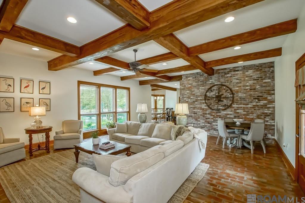 Baton Rouge, Louisiana, 70810, United States, 6 Bedrooms Bedrooms, ,5 BathroomsBathrooms,Residential,Active,1919393