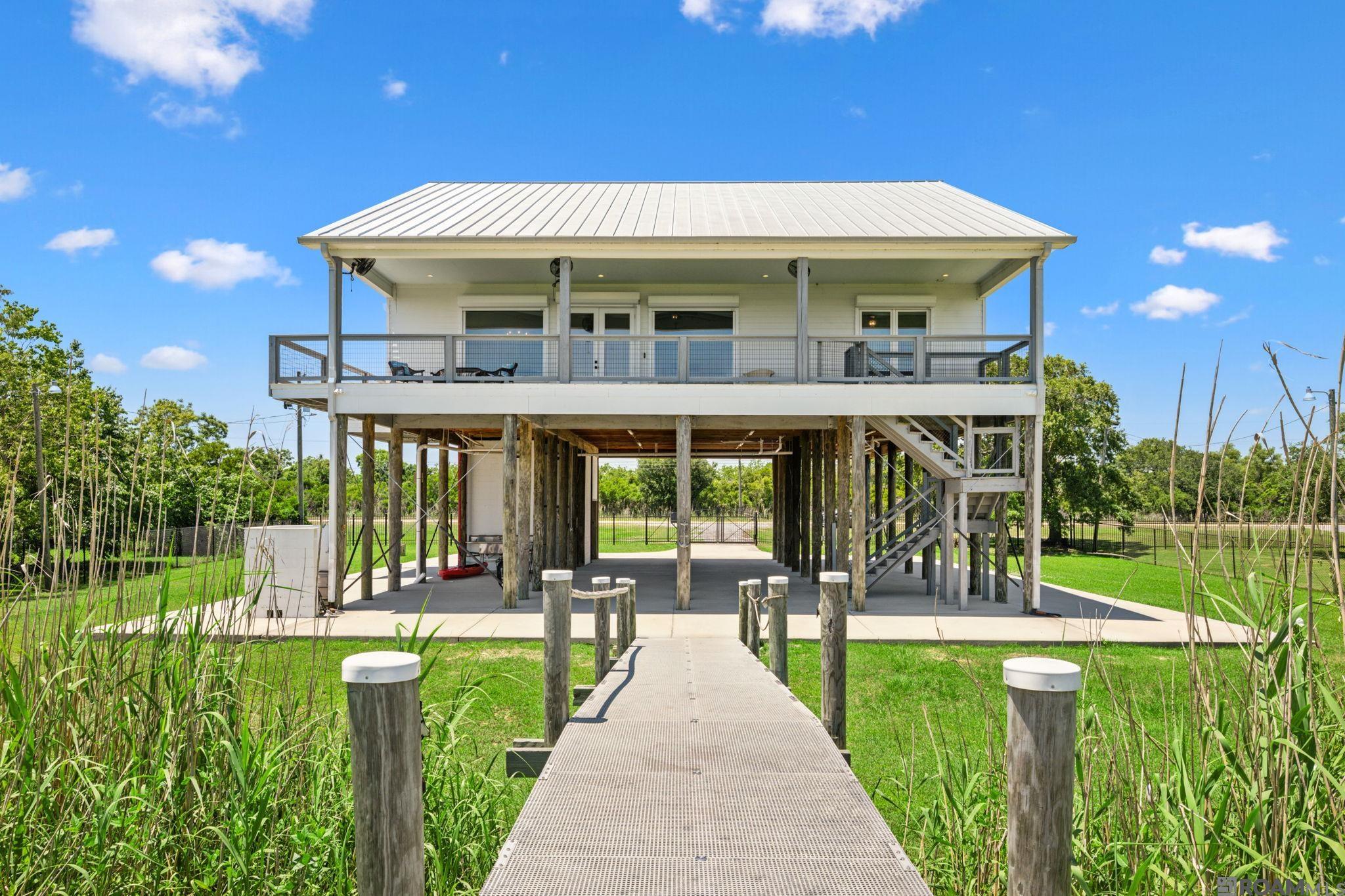 Slidell, Louisiana, 70461, United States, 5 Bedrooms Bedrooms, ,6 BathroomsBathrooms,Residential,Active,1963413