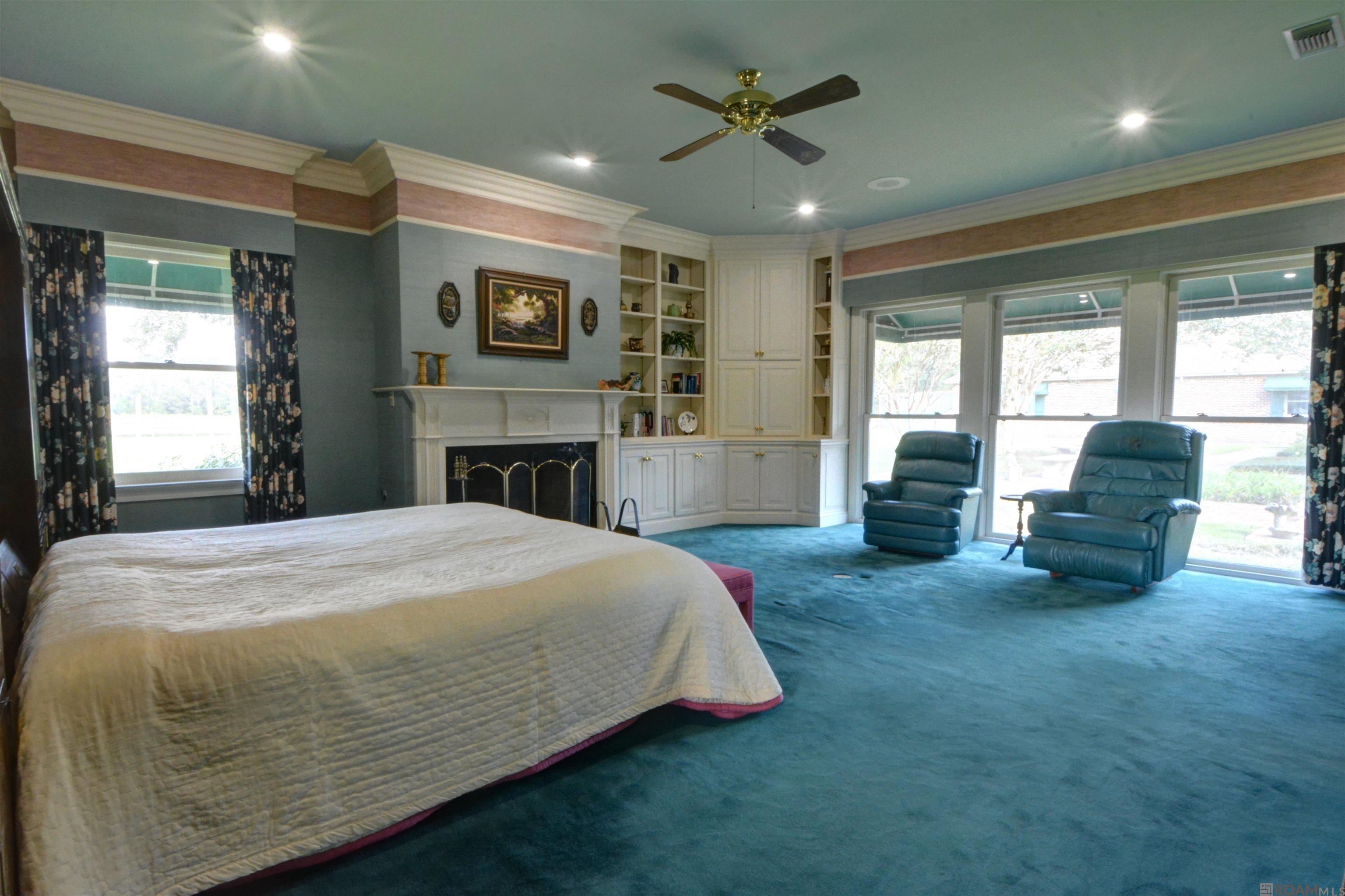 Central, Louisiana, 70770, United States, 5 Bedrooms Bedrooms, ,7 BathroomsBathrooms,Residential,Active,1952043