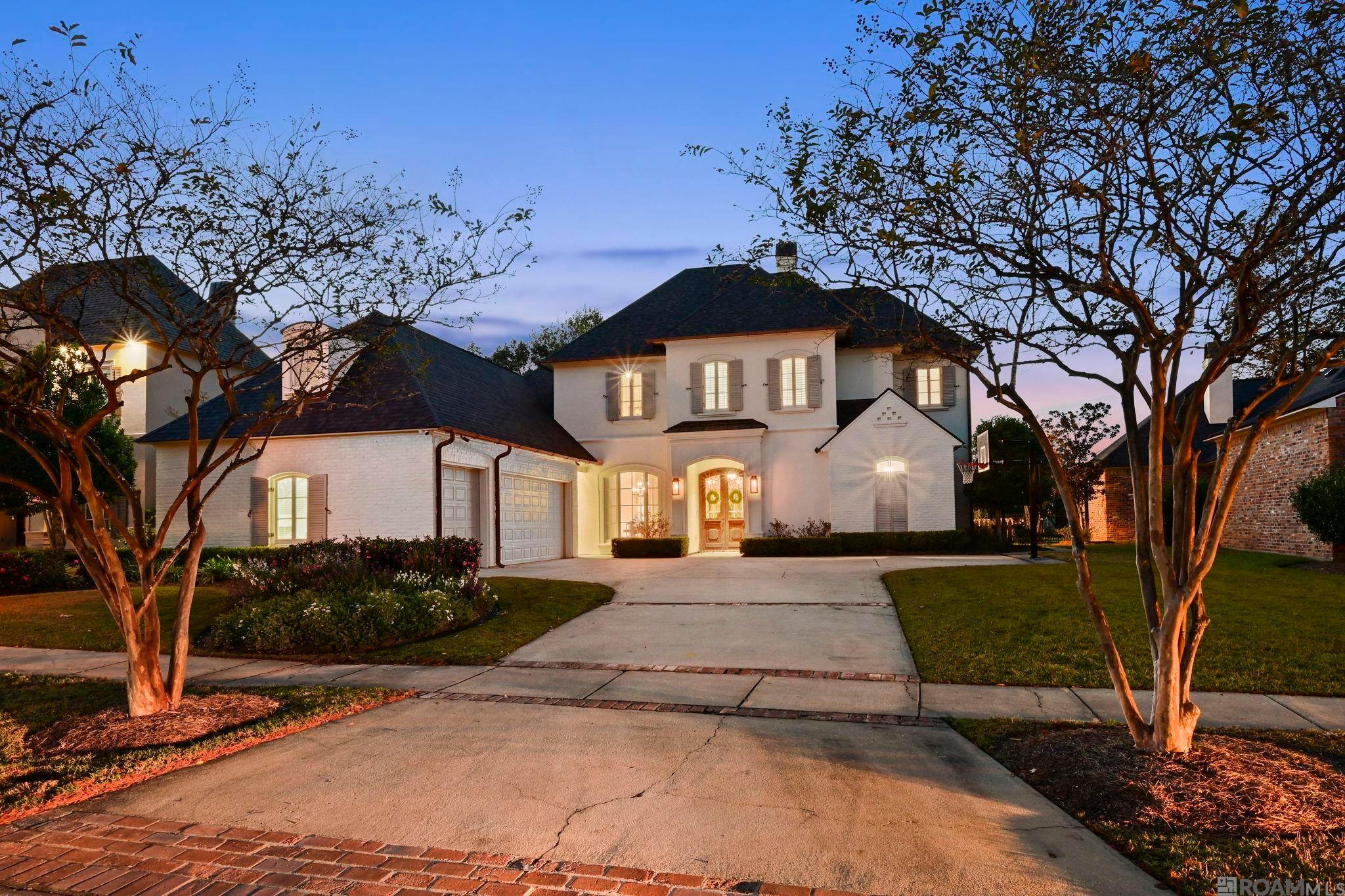 Saint George, Louisiana, 70809, United States, 5 Bedrooms Bedrooms, ,6 BathroomsBathrooms,Residential,Active,2009816