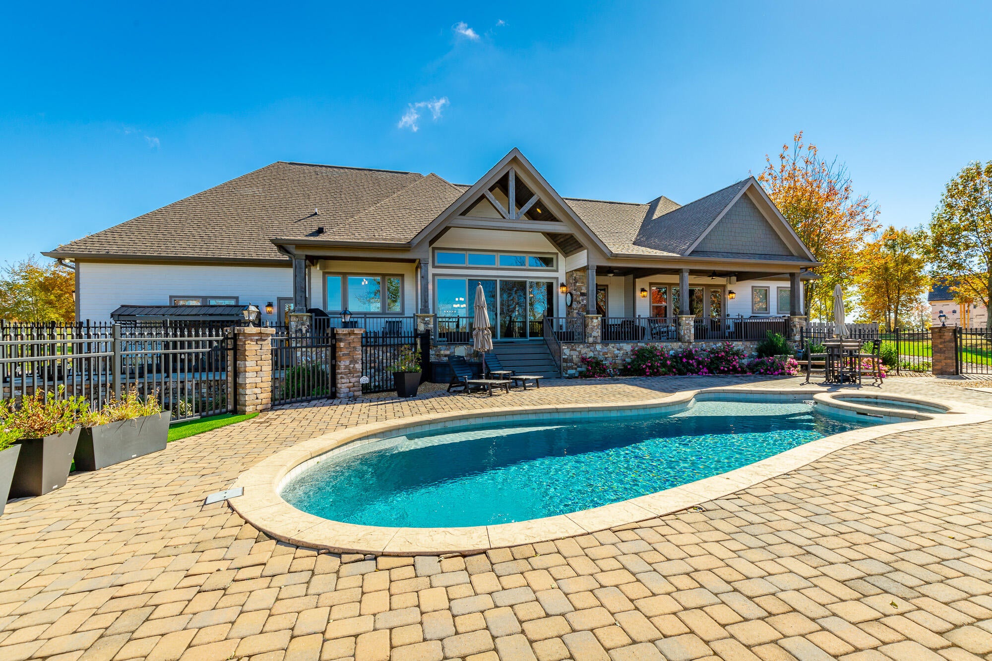 Jasper, Tennessee, 37347, United States, 3 Bedrooms Bedrooms, ,4 BathroomsBathrooms,Residential,Active,1987217