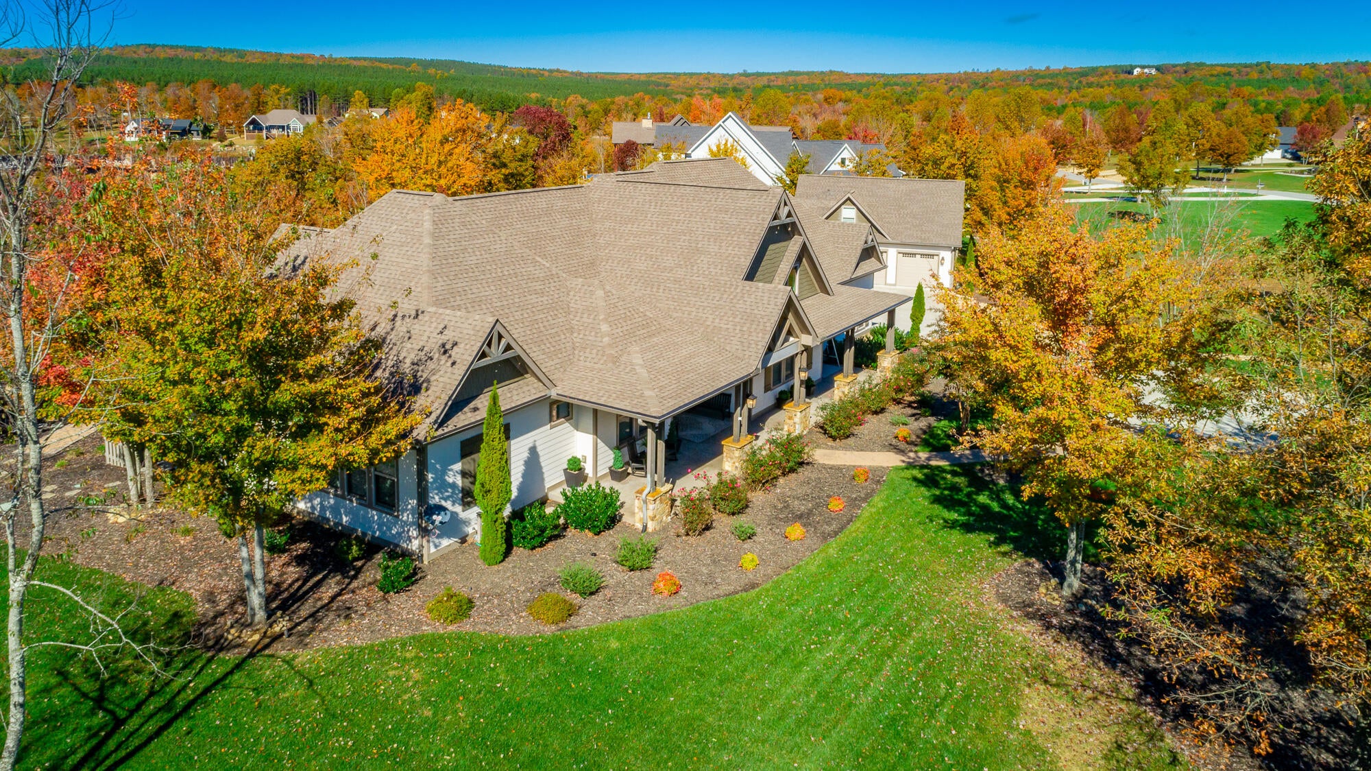 Jasper, Tennessee, 37347, United States, 3 Bedrooms Bedrooms, ,4 BathroomsBathrooms,Residential,Active,1987217