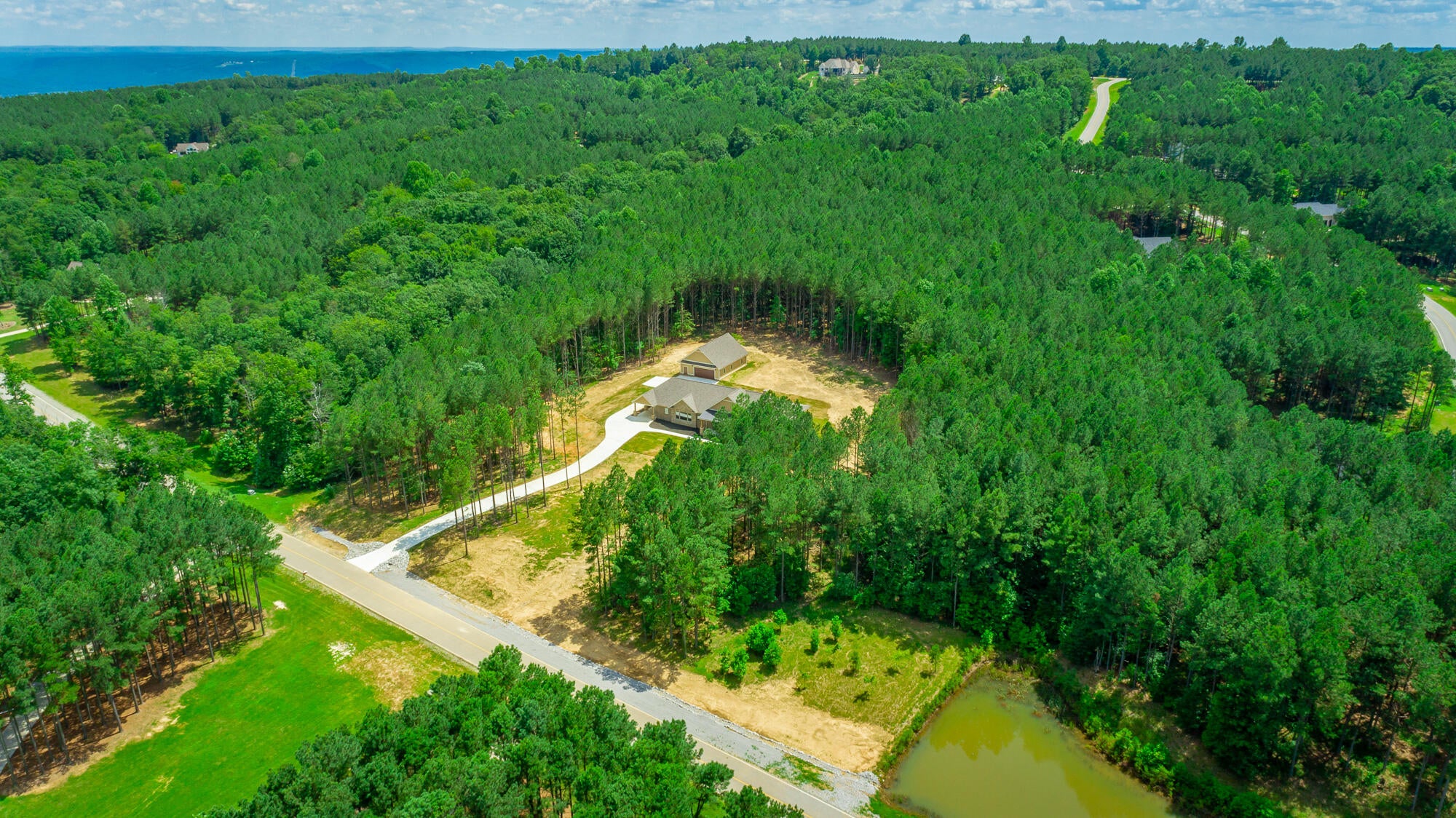 Jasper, Tennessee, 37347, United States, 3 Bedrooms Bedrooms, ,3 BathroomsBathrooms,Residential,Active,1965825