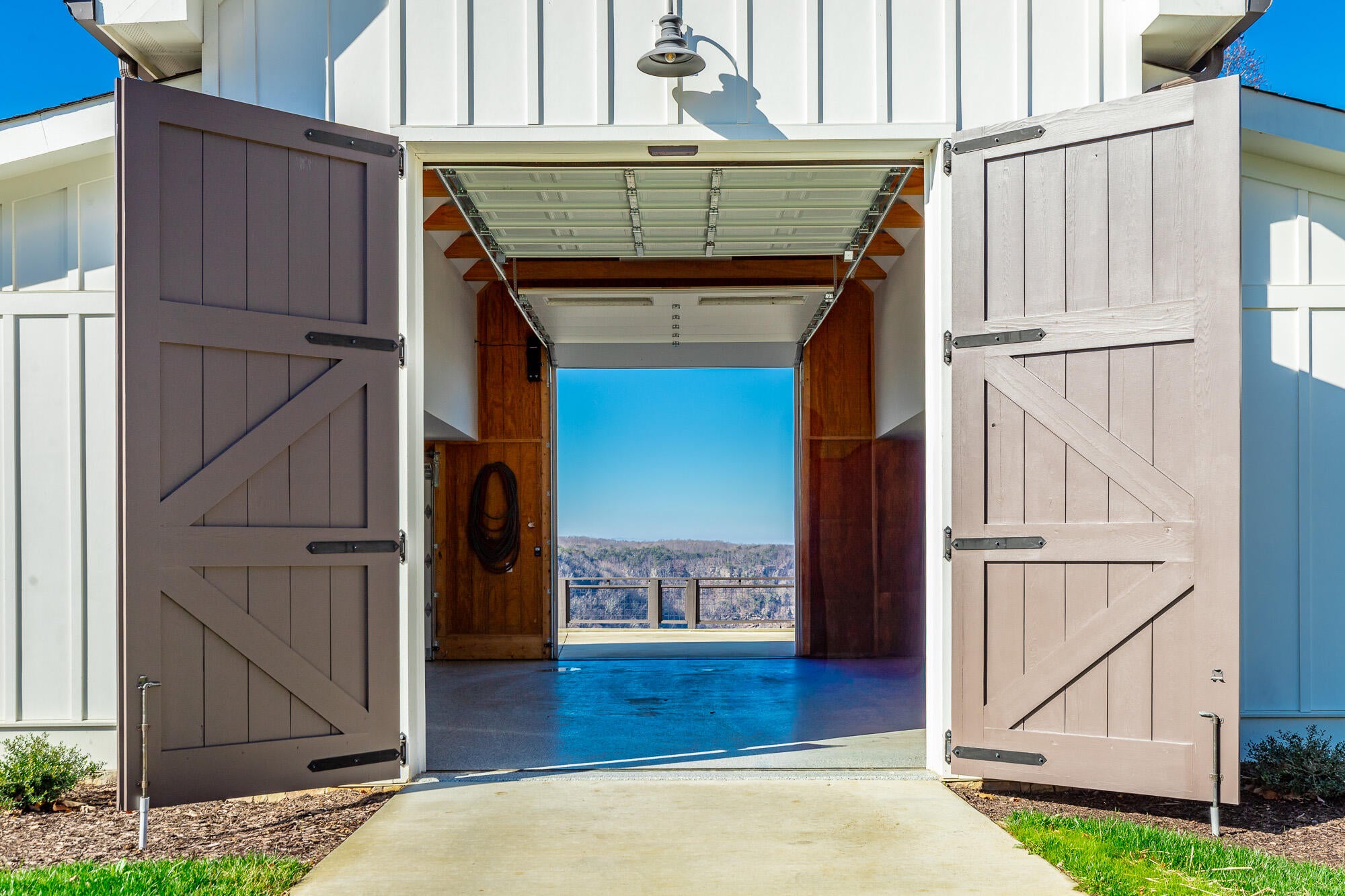 Jasper, Tennessee, 37347, United States, 3 Bedrooms Bedrooms, ,3 BathroomsBathrooms,Residential,Active,2002330