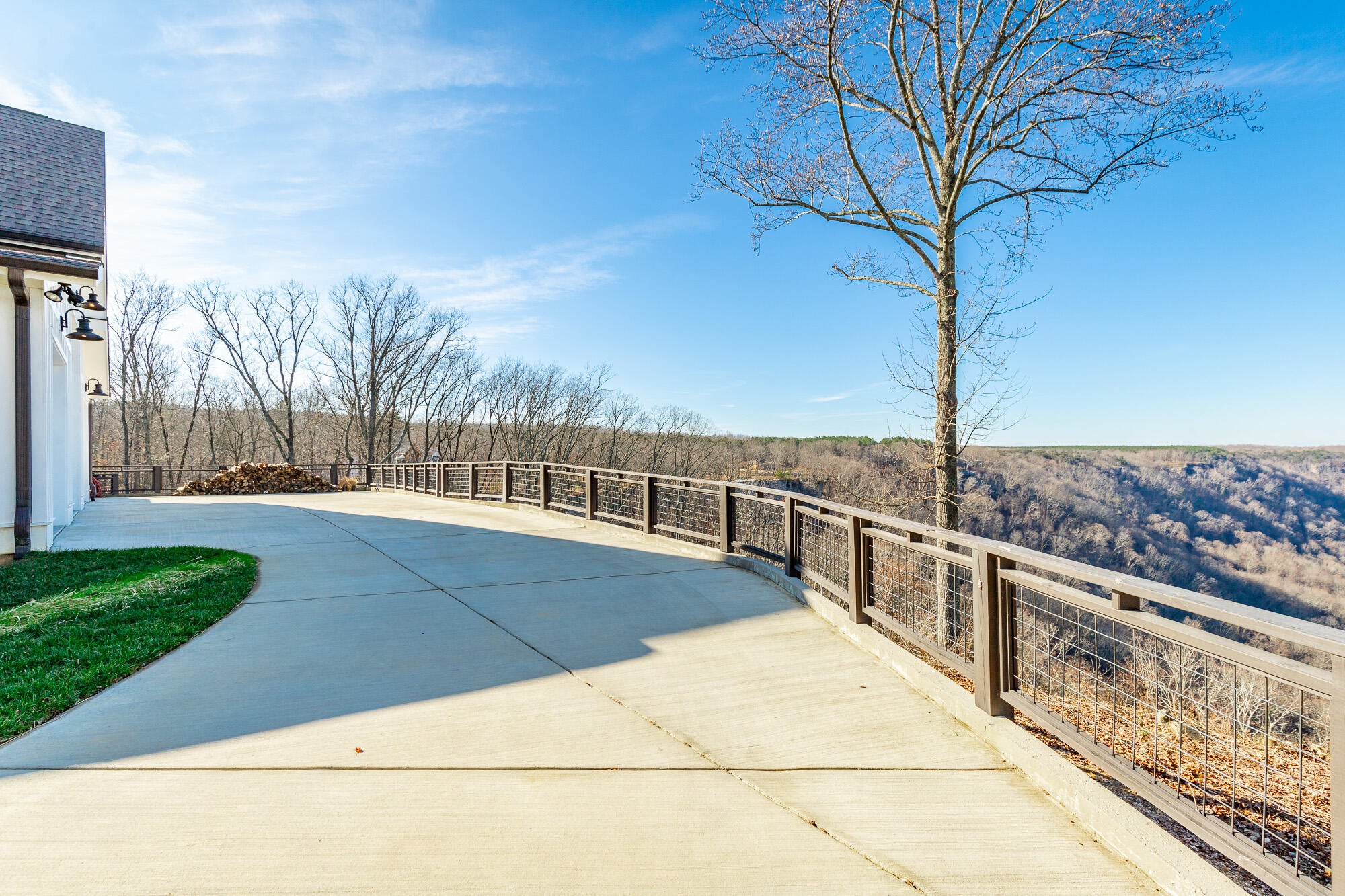 Jasper, Tennessee, 37347, United States, 3 Bedrooms Bedrooms, ,3 BathroomsBathrooms,Residential,Active,2002330