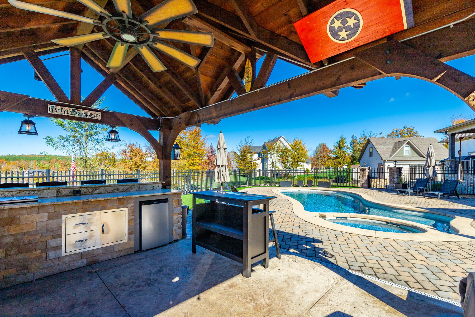 Jasper, Tennessee, 37347, United States, 3 Bedrooms Bedrooms, ,4 BathroomsBathrooms,Residential,Active,1987217